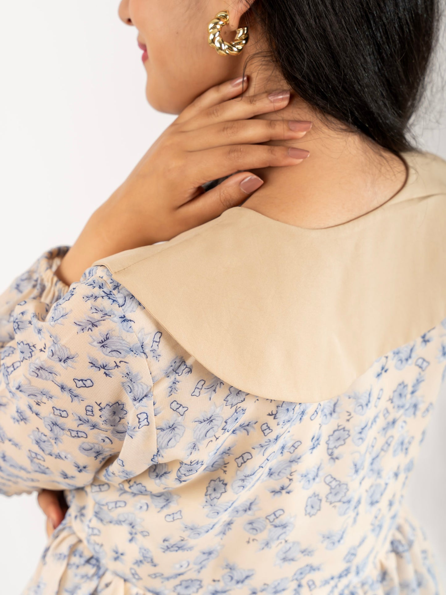 MONOMEE KIKI PETER PAN COLLAR TOP