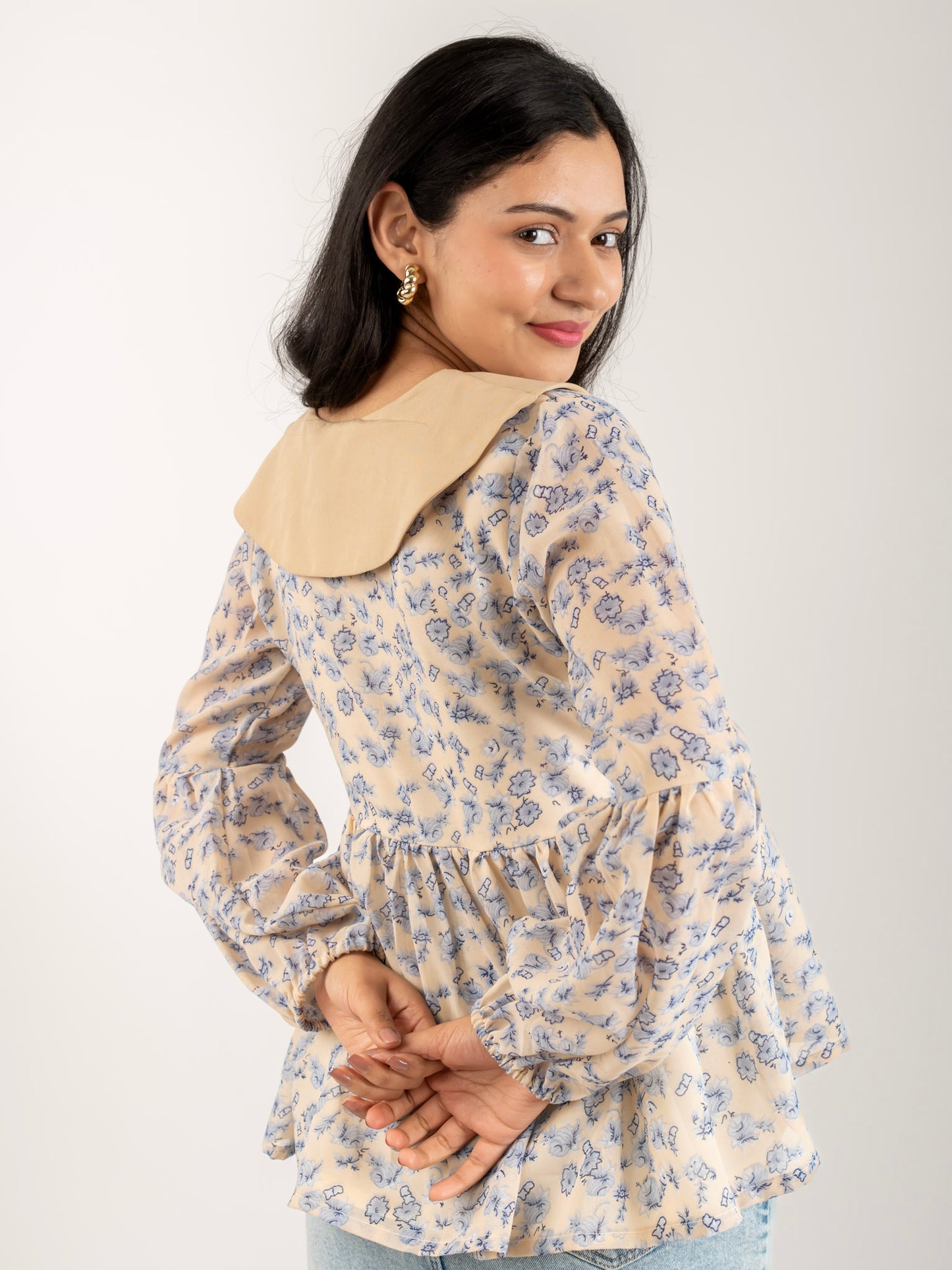 MONOMEE KIKI PETER PAN COLLAR TOP