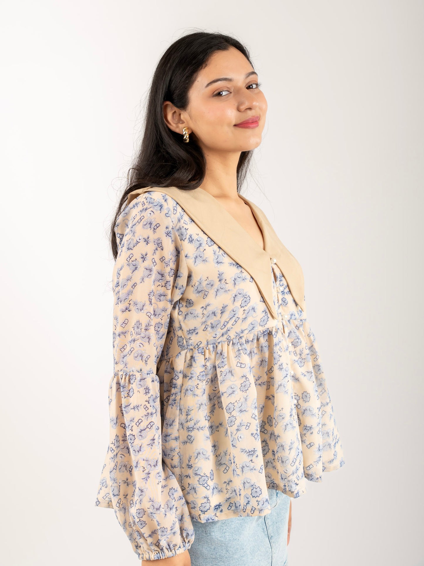 MONOMEE KIKI PETER PAN COLLAR TOP