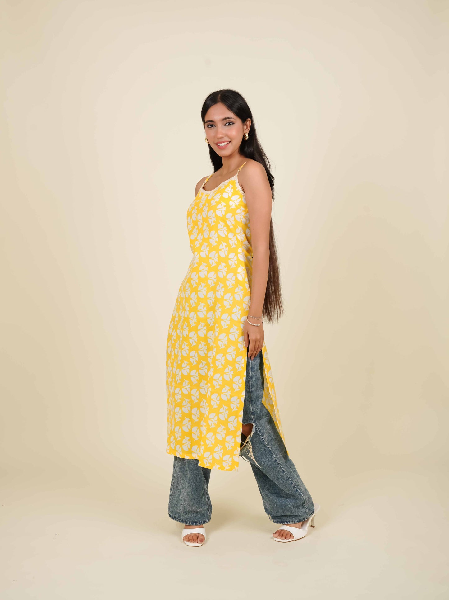 MONOMEE KANVIKA YELLOW STRAIGHT KURTA