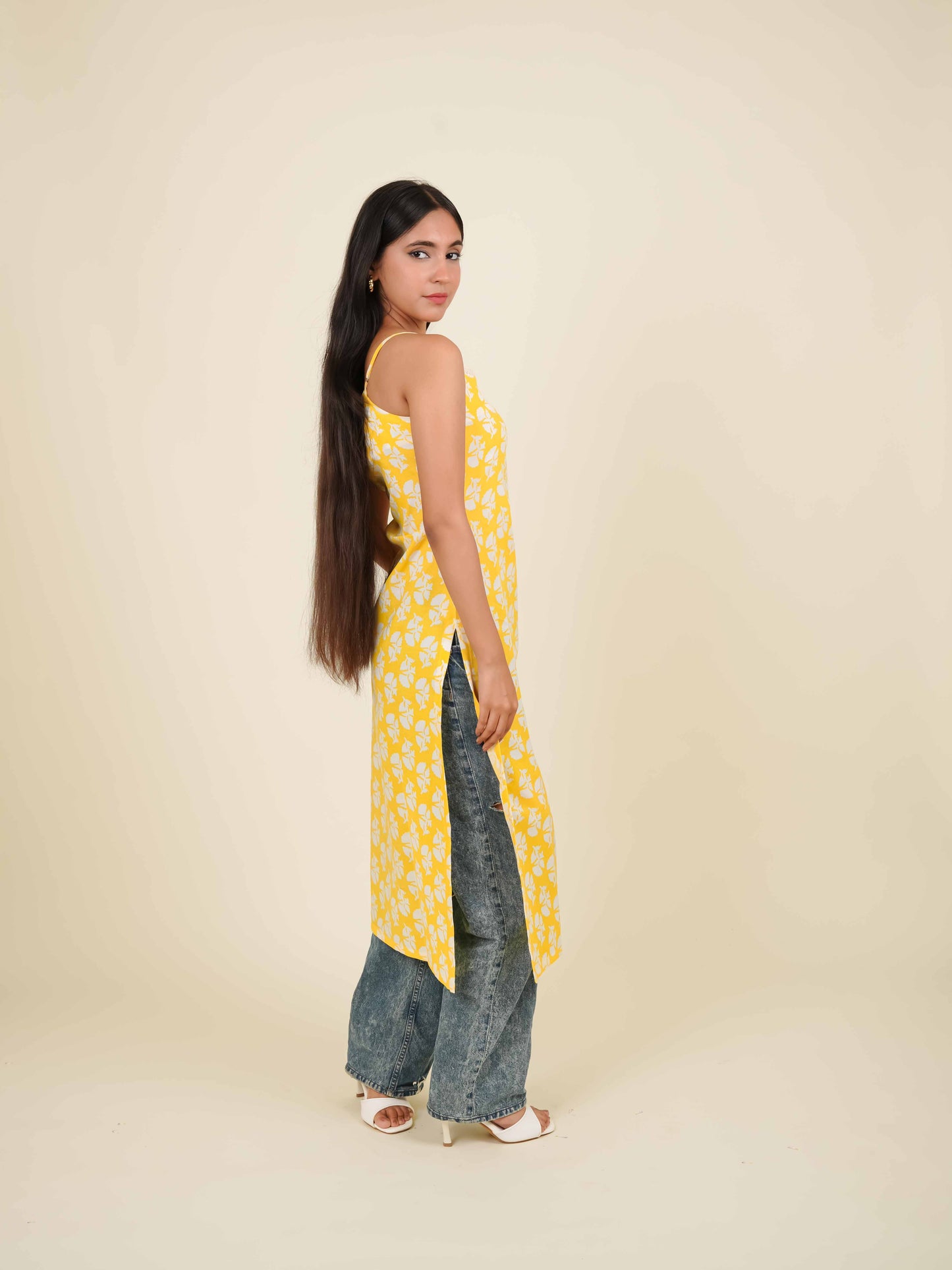 MONOMEE KANVIKA YELLOW STRAIGHT KURTA