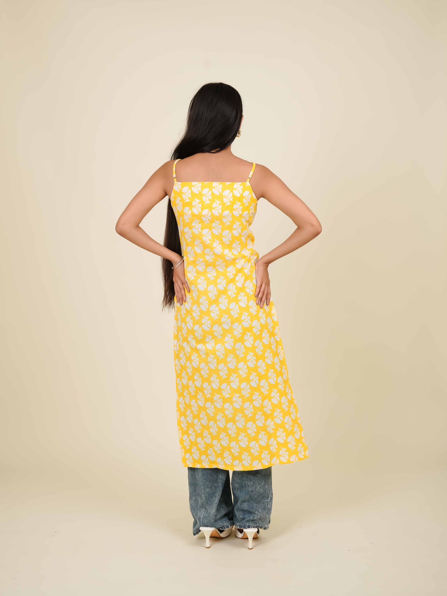 MONOMEE KANVIKA YELLOW STRAIGHT KURTA