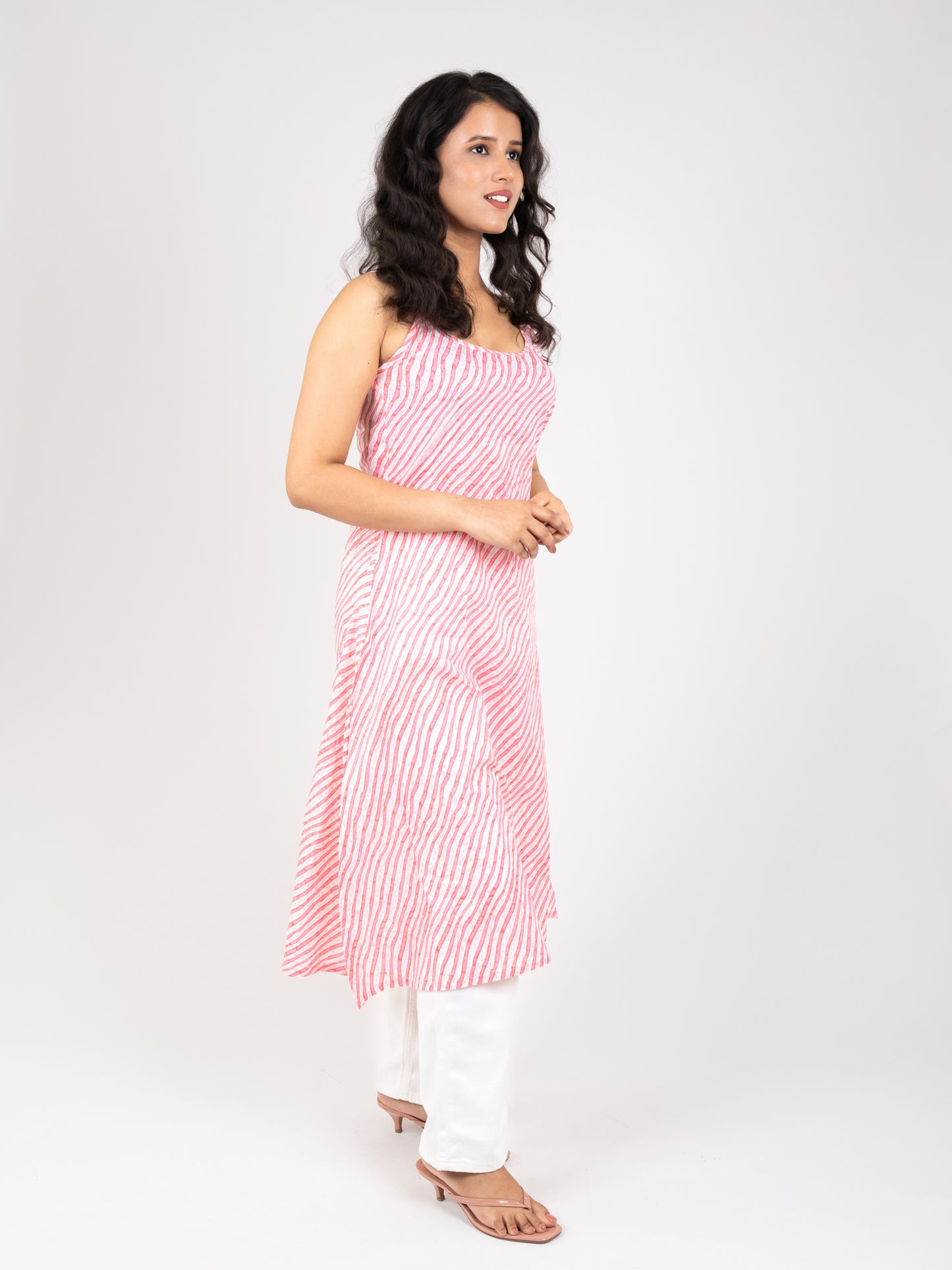 MONOMEE KIARA PINK LEHERIYA KURTI