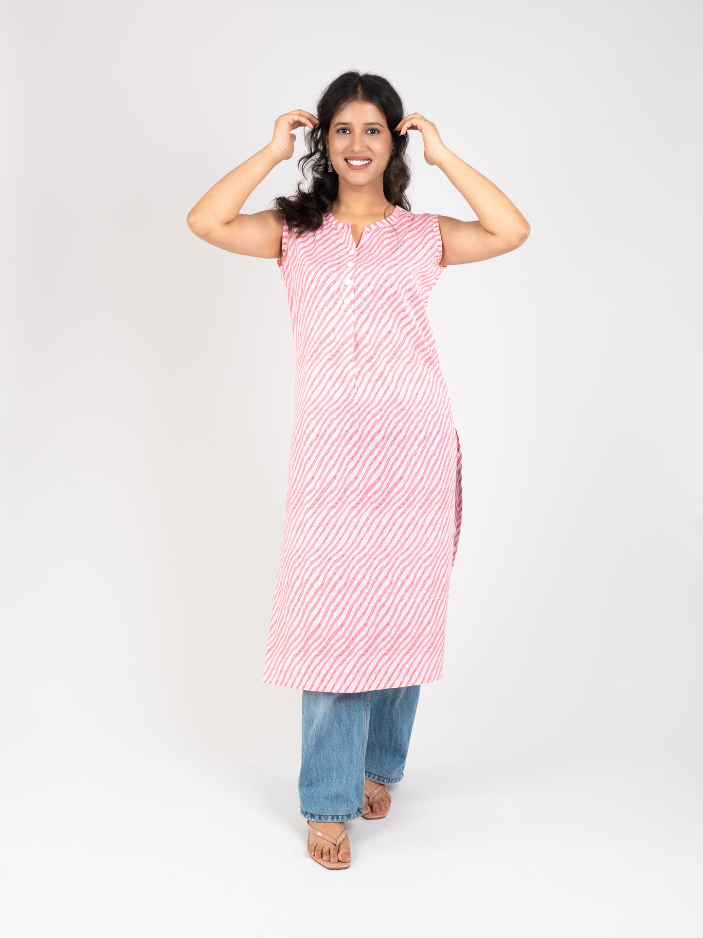 MONOMEE TRISHA LEHERIYA BUTTON KURTI
