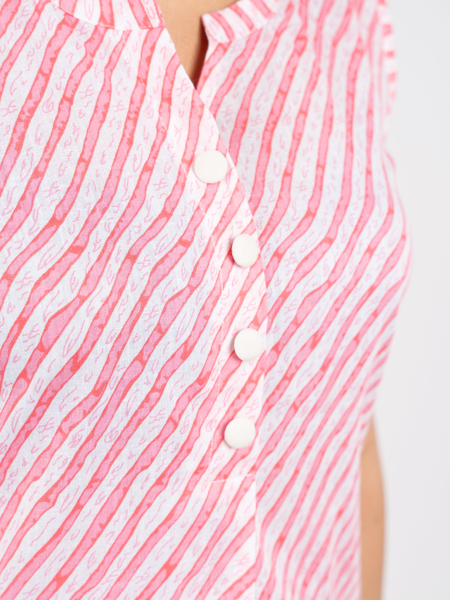 MONOMEE TRISHA LEHERIYA BUTTON KURTI