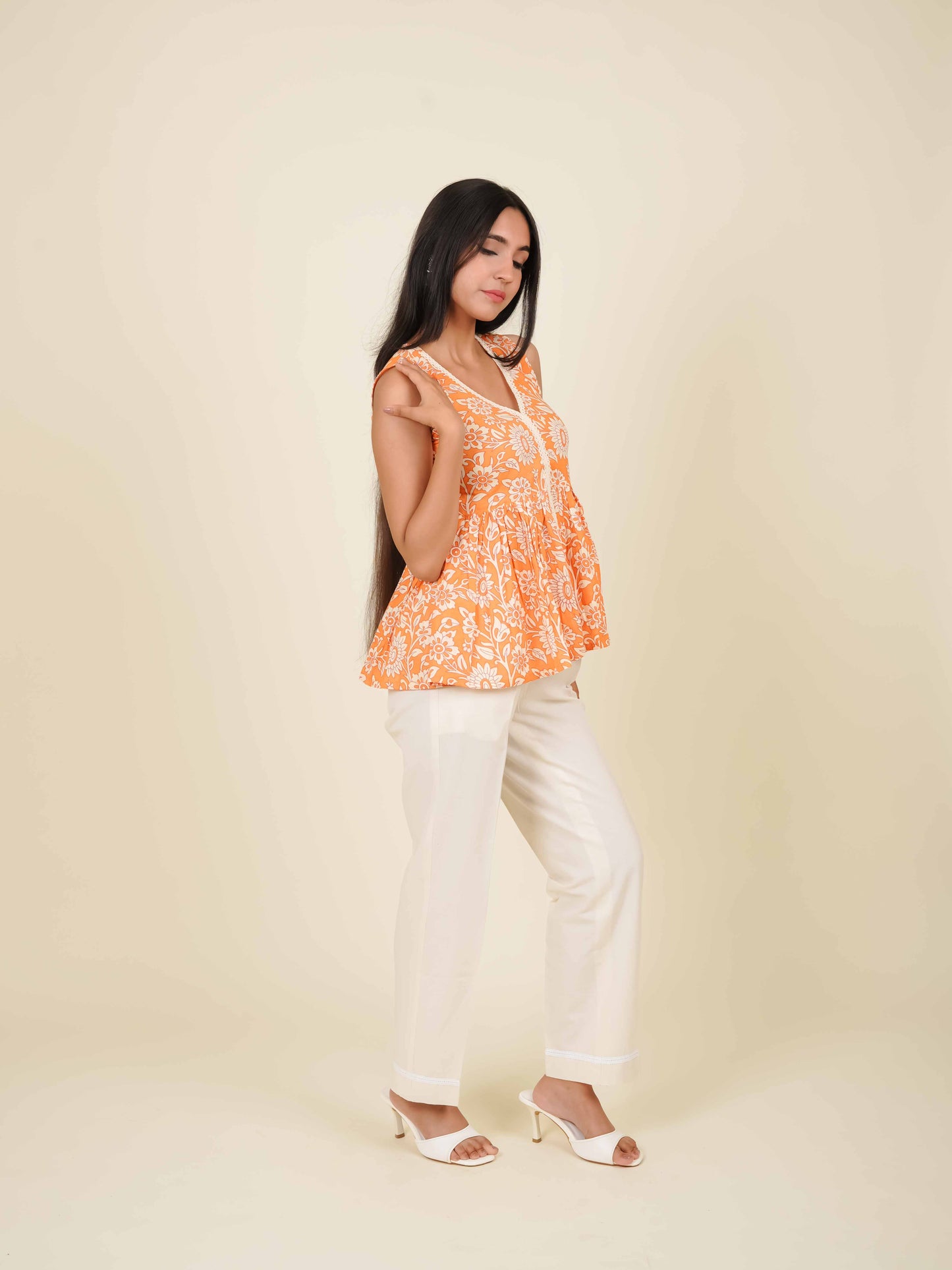 MONOMEE RIVA FLORAL LACE SHORT KURTI