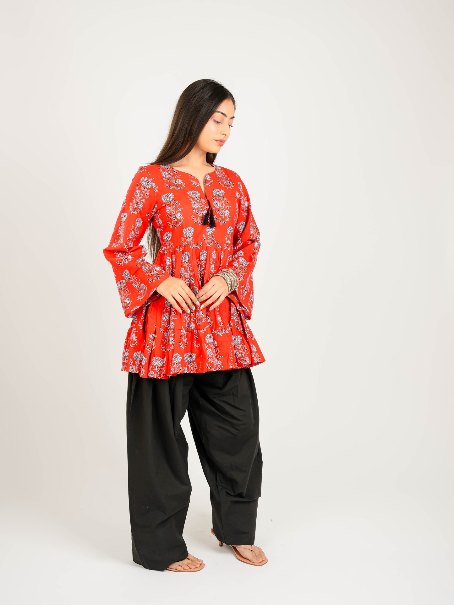 MONOMEE VAARAHI FARSHI SALWAR KURTA SET