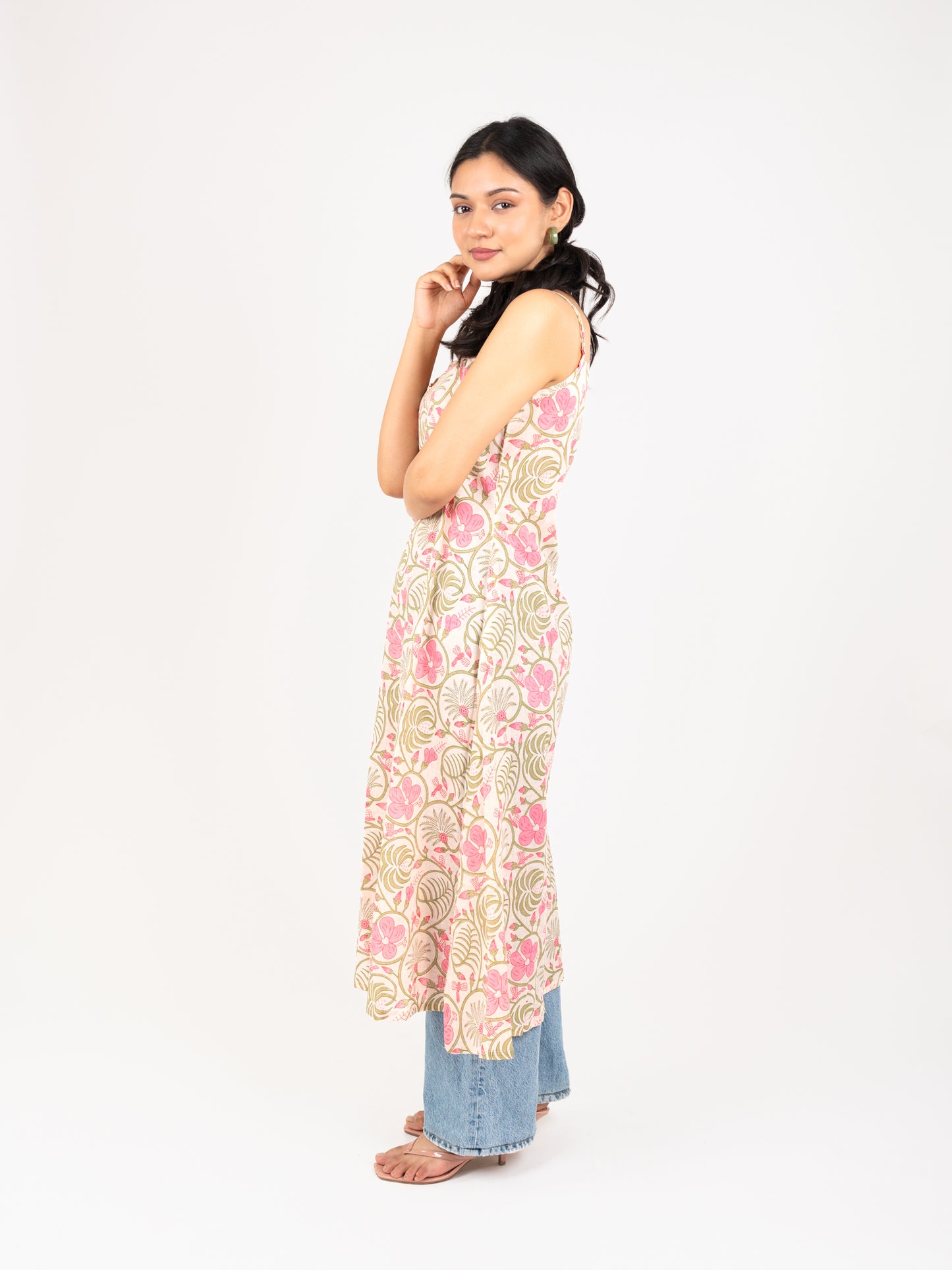 MONOMEE CHARVI PINK FLORAL PRINTED KURTI