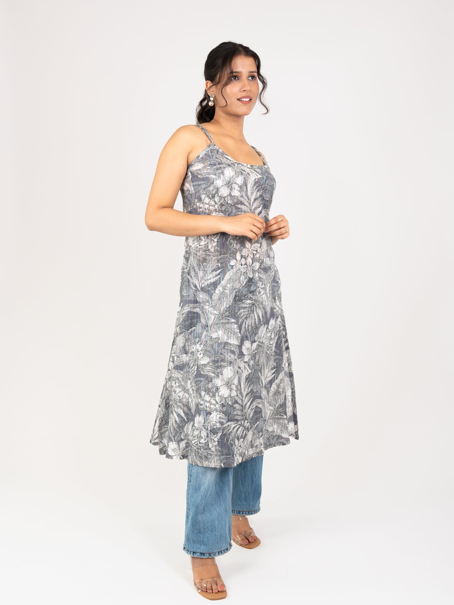 MONOMEE XITI GREY FLORAL KANTHA EMBROIDERED KURTI