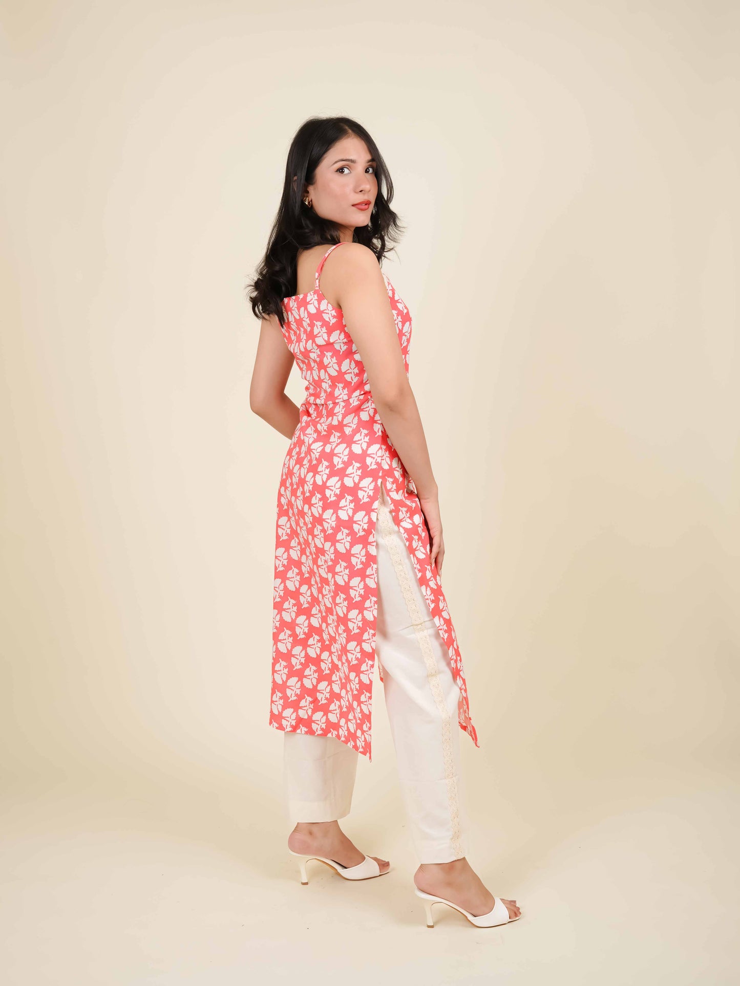 MONOMEE RIA CORAL STRAIGHT KURTA