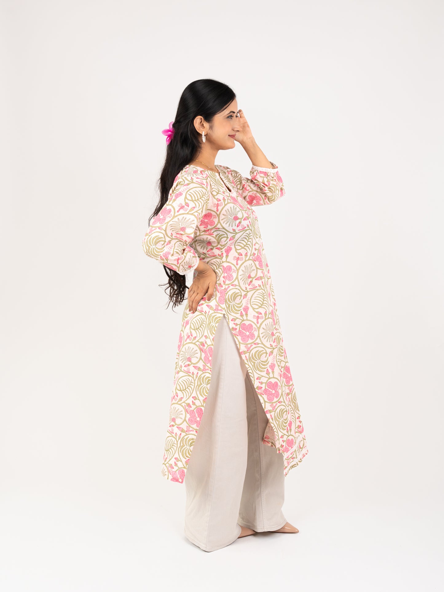 MONOMEE AARNA PINK FLORAL LACE KURTI