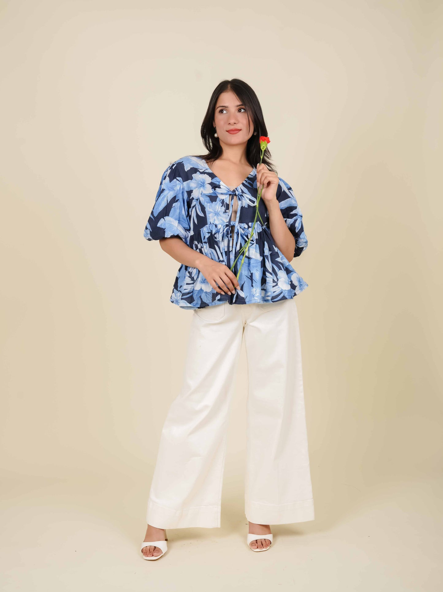 MONOMEE PETRA BLUE FLORAL TOP