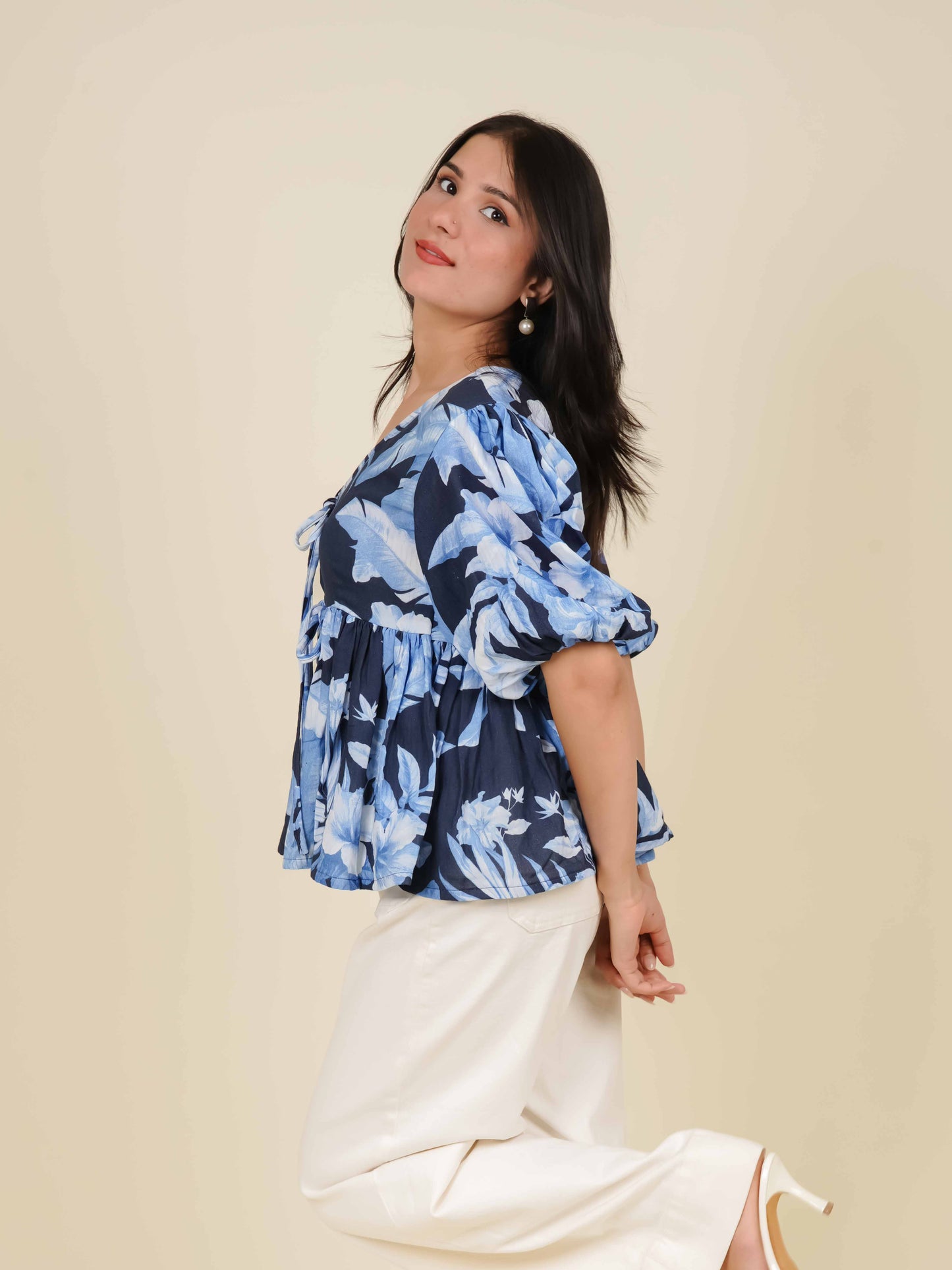 MONOMEE PETRA BLUE FLORAL TOP