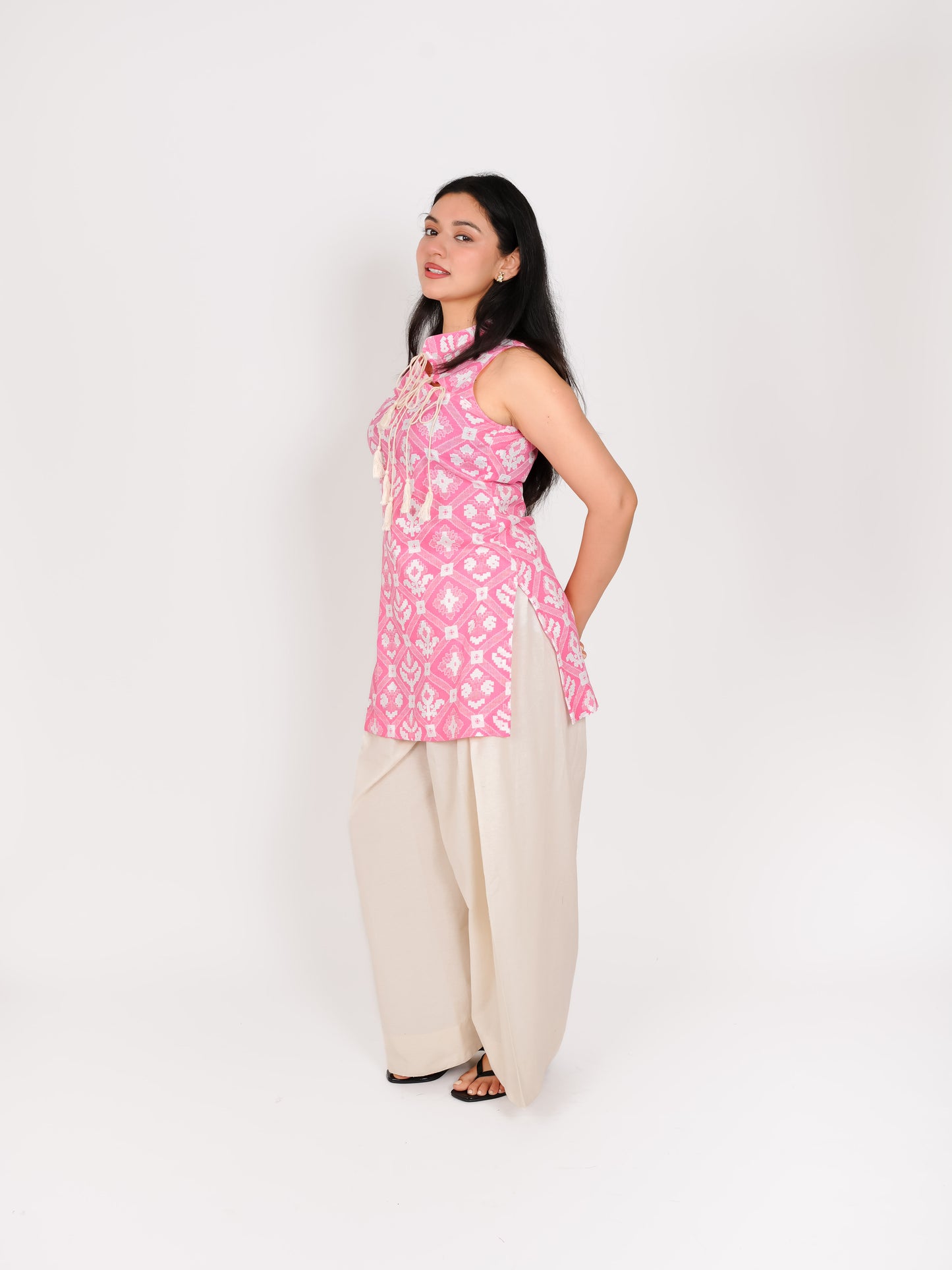MONOMEE VEDAVI PINK FARSHI SALWAR SET WITH MANDARIN COLLAR