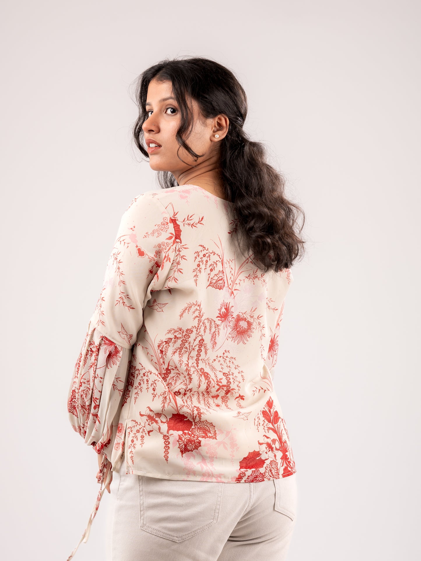 POPPY TIE-KNOT LONG SLEEVE TOP