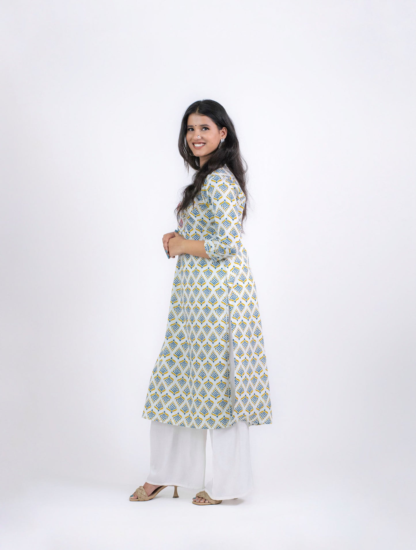 VAMIKA STRAIGHT KURTI
