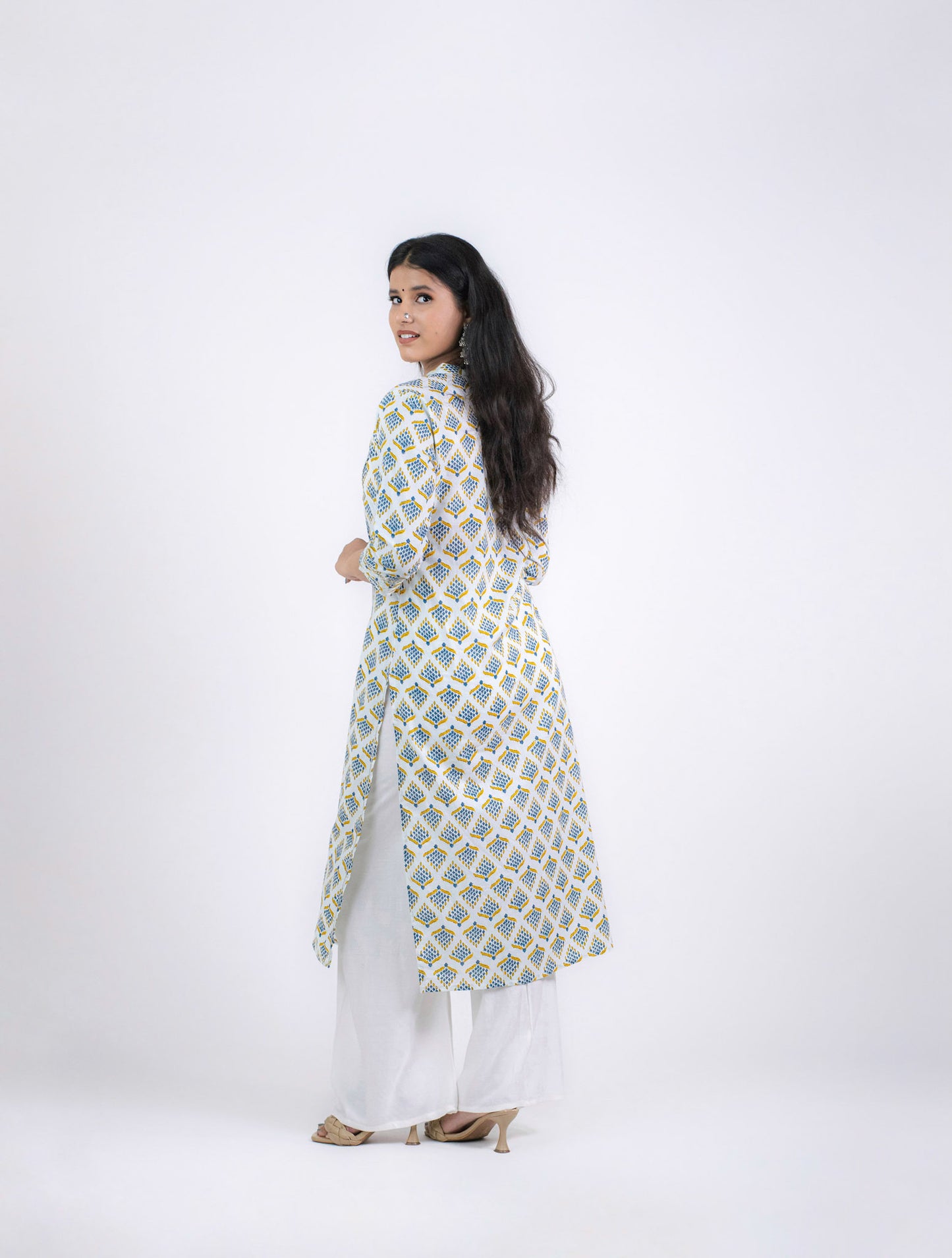 VAMIKA STRAIGHT KURTI