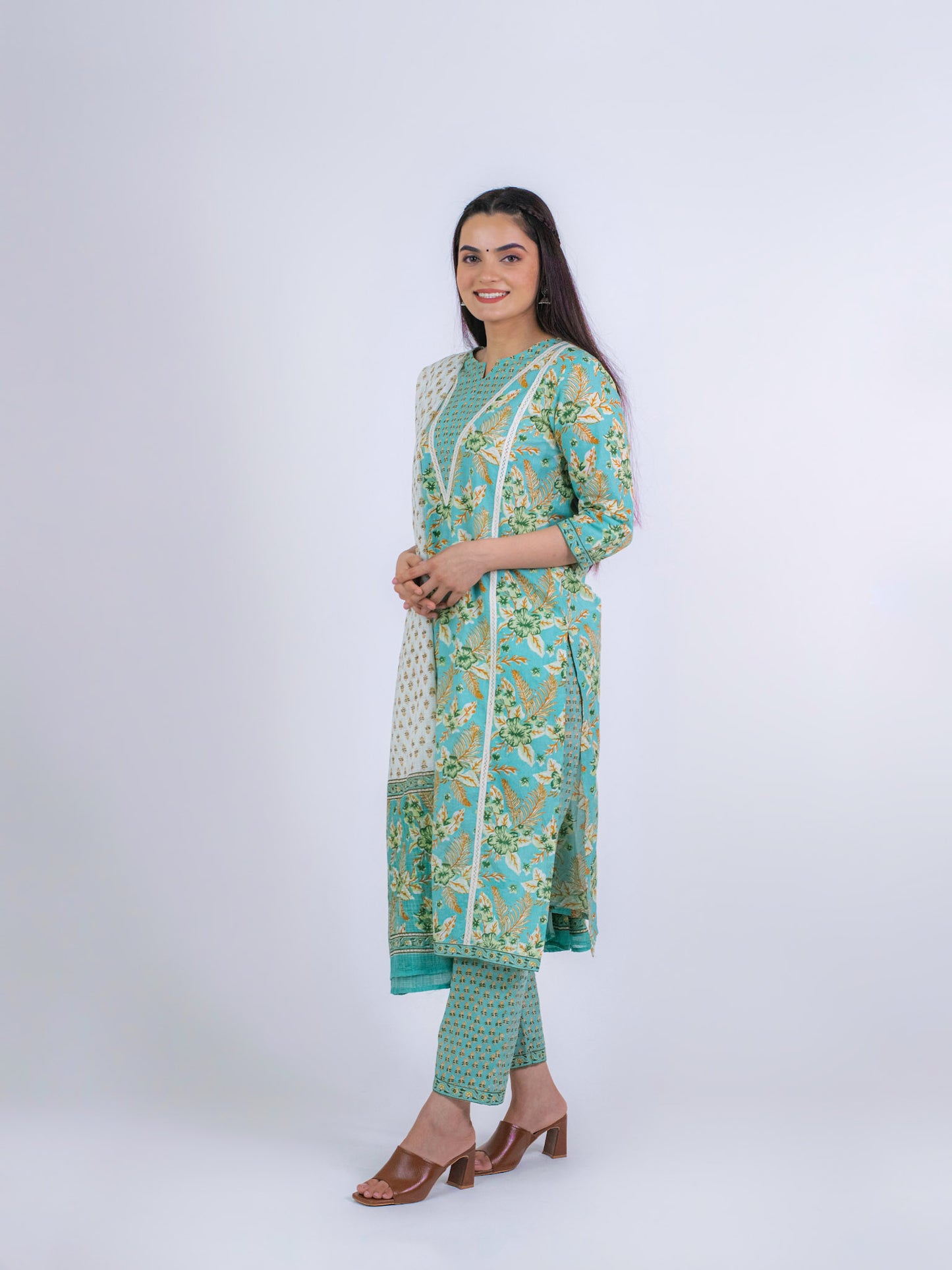MUGDHA KURTA SET