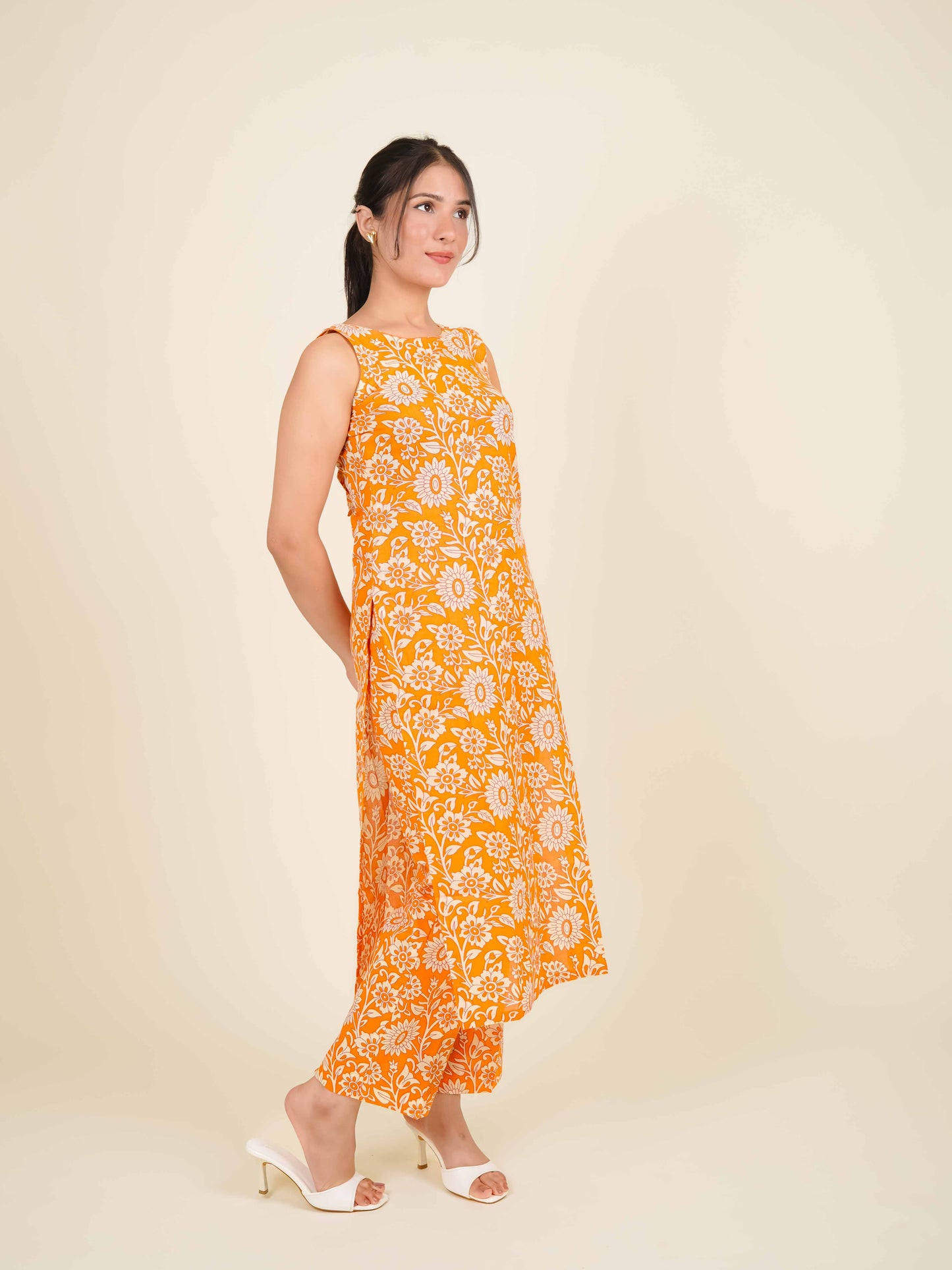 MONOMEE REEVA ORANGE FLORAL KURTA SET