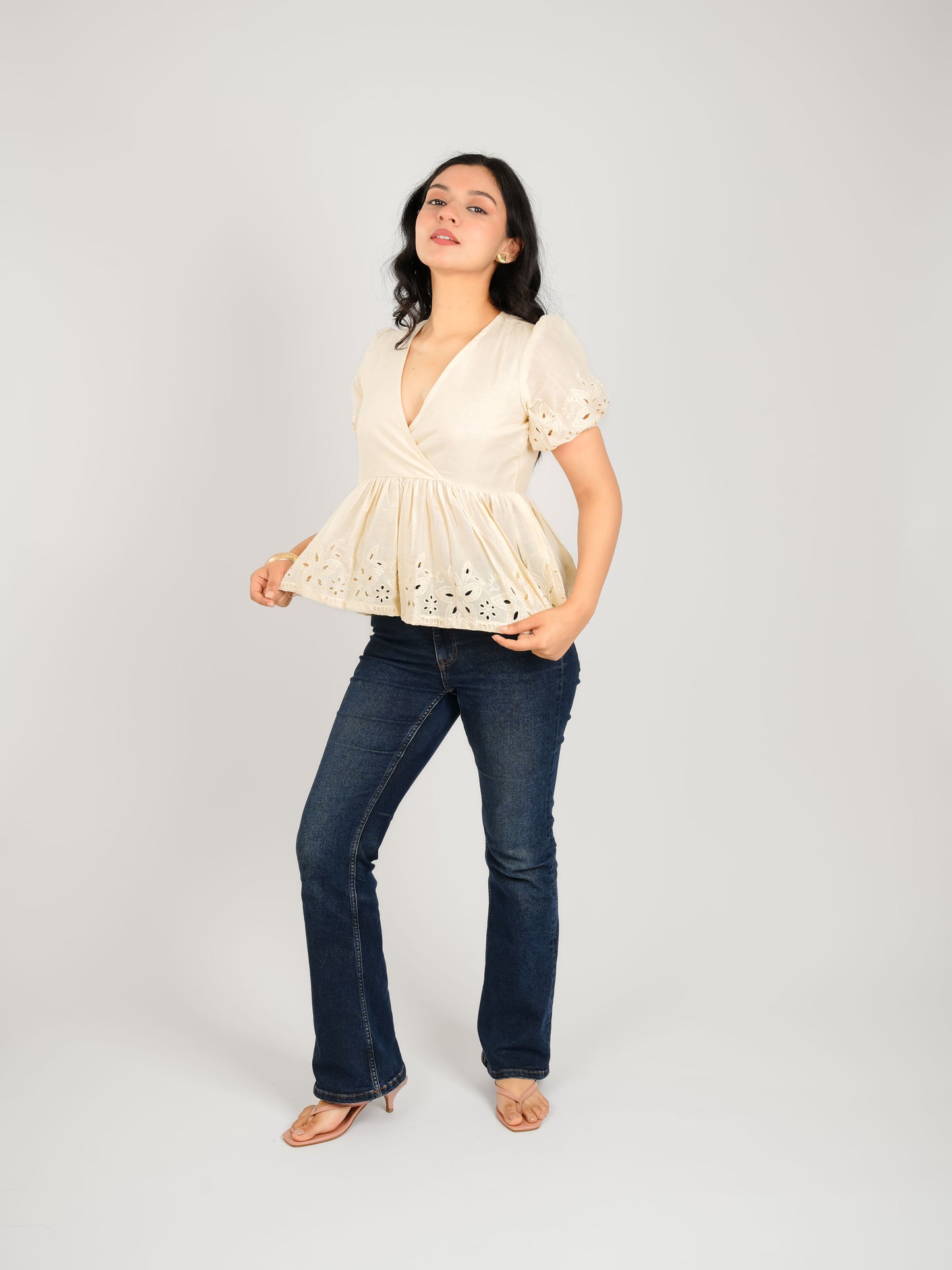MONOMEE KYRA SCHIFFLI CROP TOP
