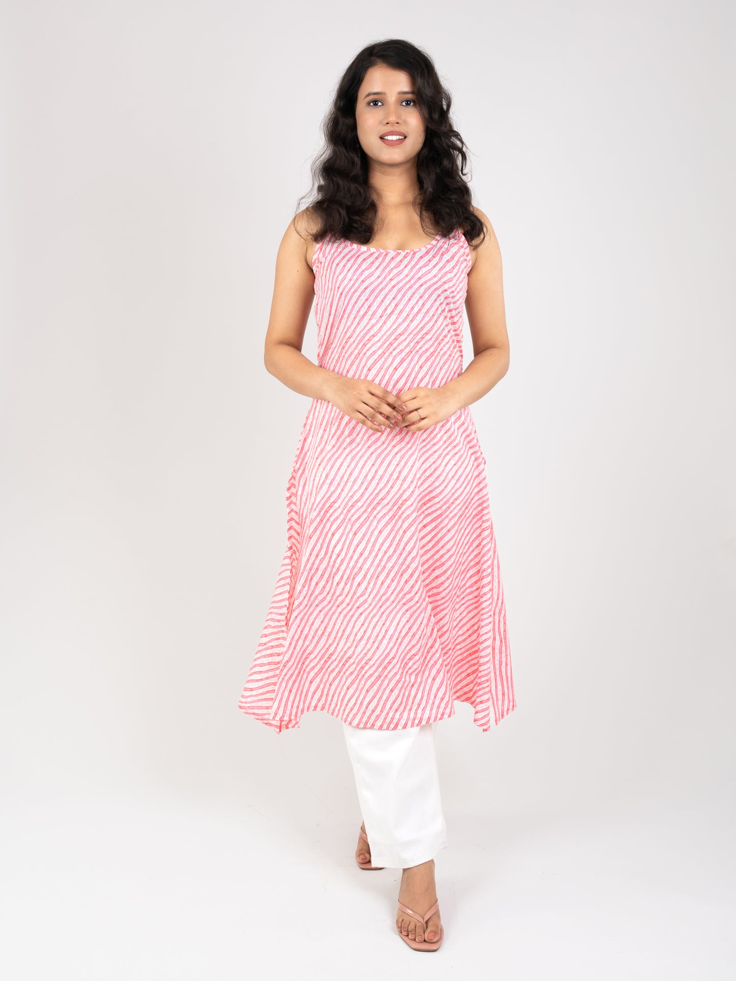 MONOMEE KIARA PINK LEHERIYA KURTI