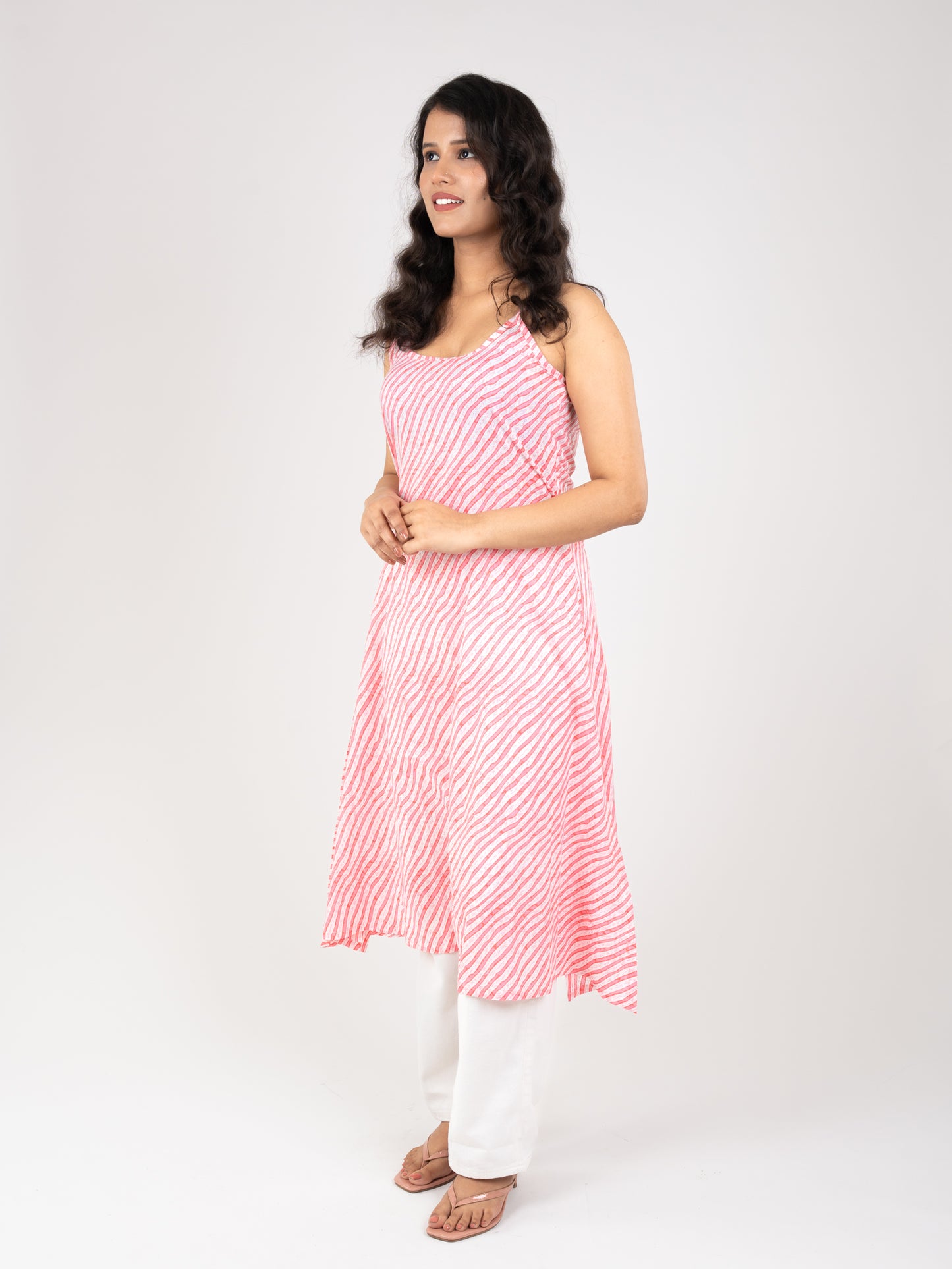 MONOMEE KIARA PINK LEHERIYA KURTI