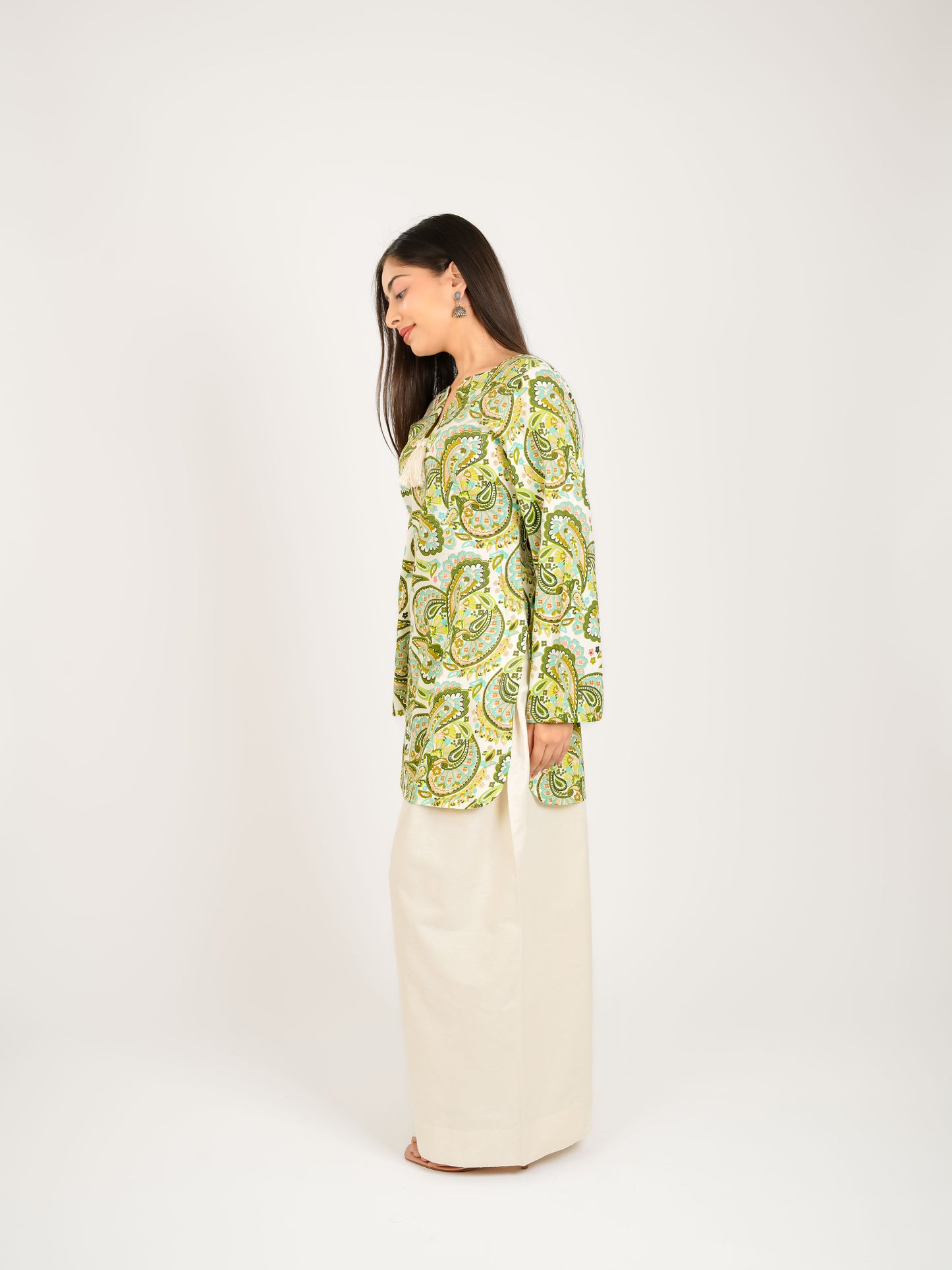 MONOMEE RAYA FARSHI SALWAR KURTA SET