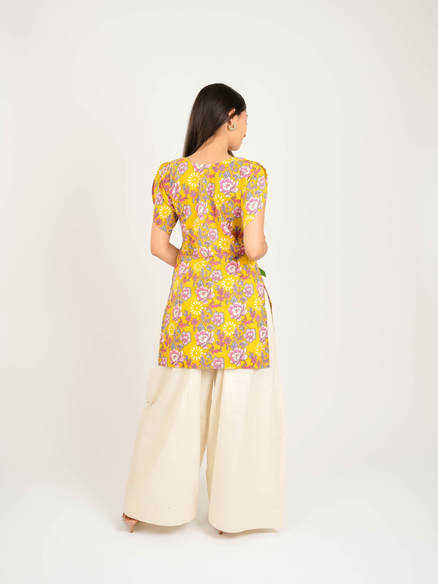MONOMEE SARVA FARSHI SALWAR KURTA SET