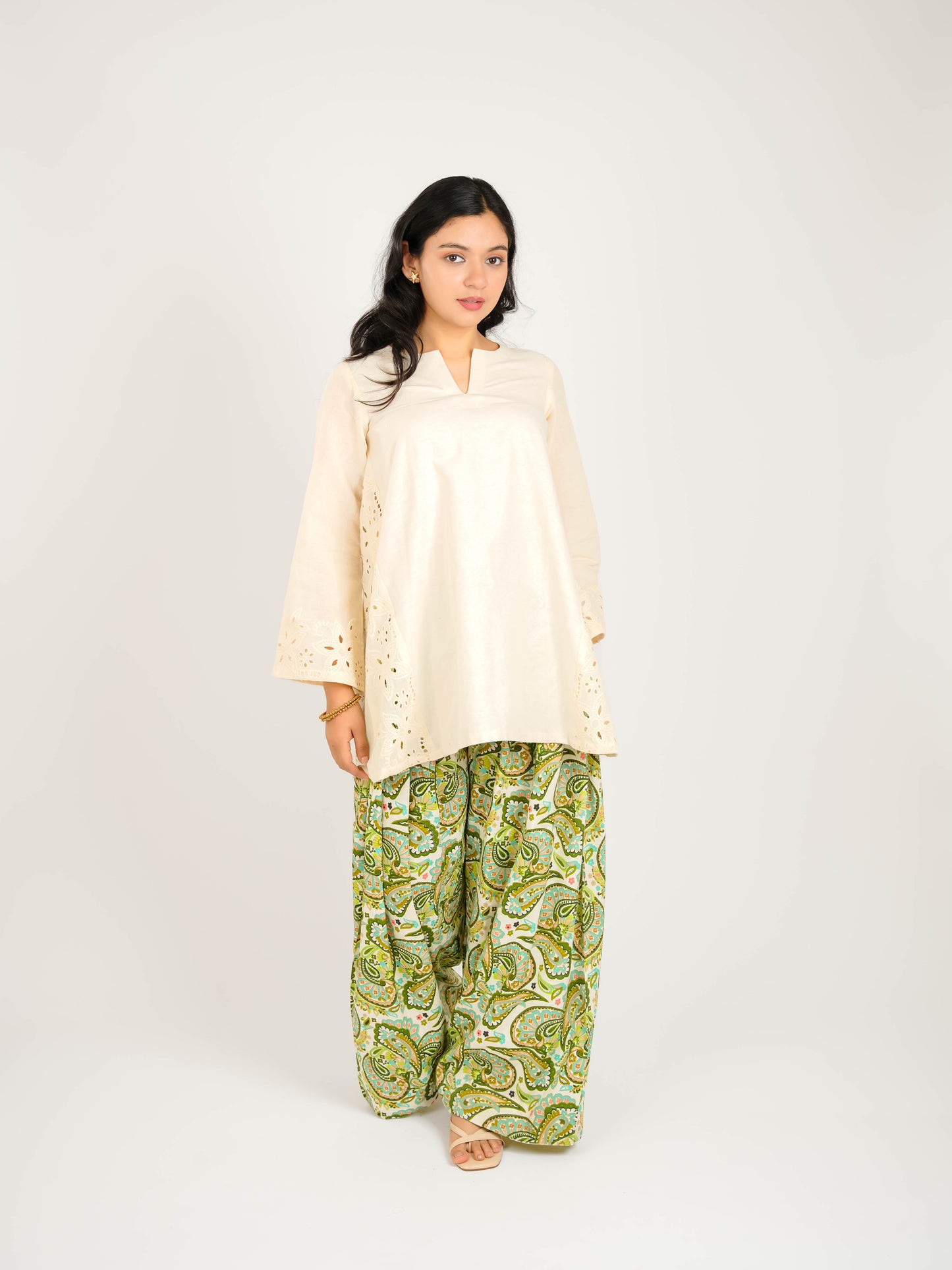 MONOMEE EKAA SCHIFFLI GREEN PAISLEY FARSHI SALWAR KURTA SET