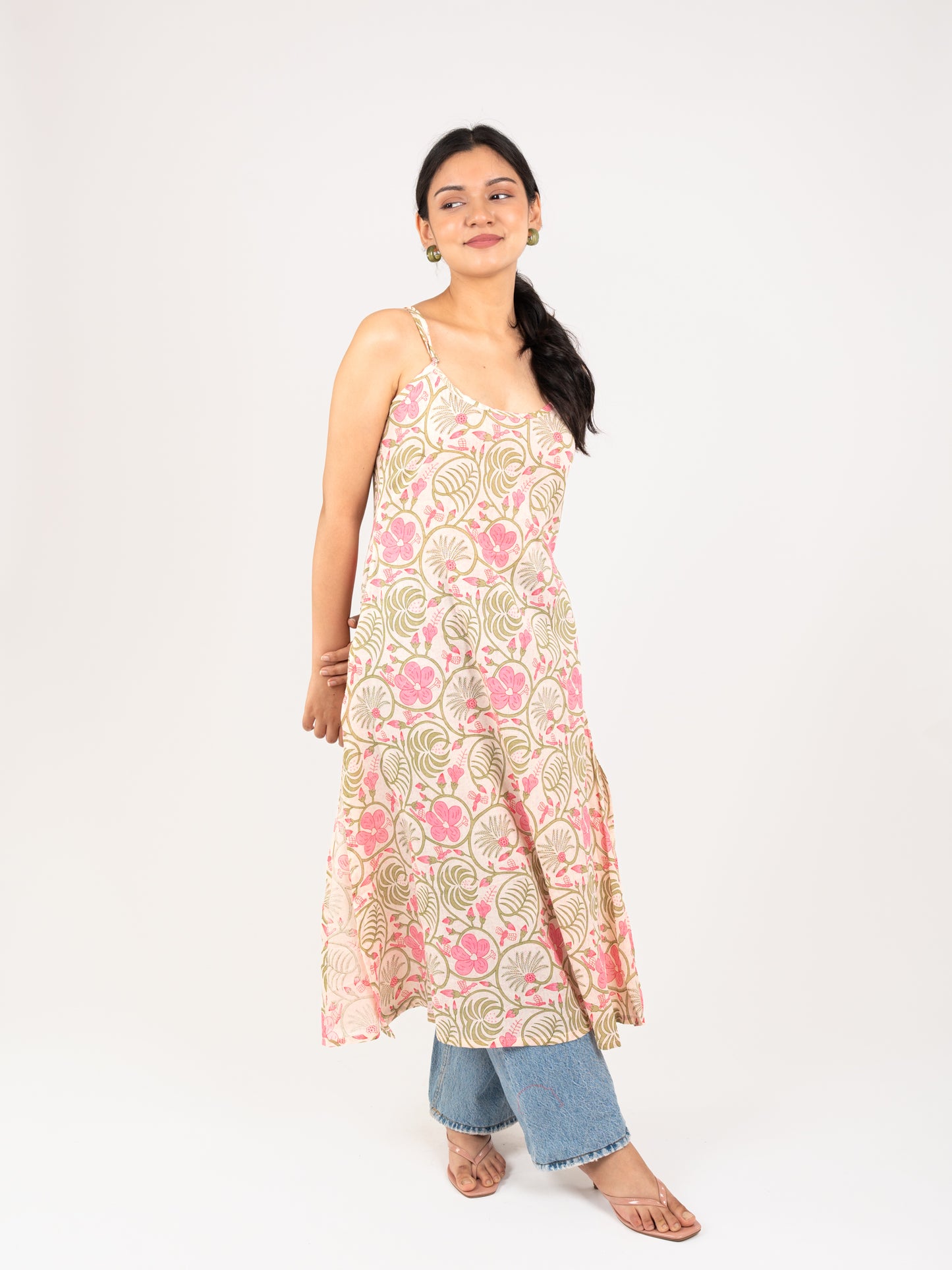 MONOMEE CHARVI PINK FLORAL PRINTED KURTI