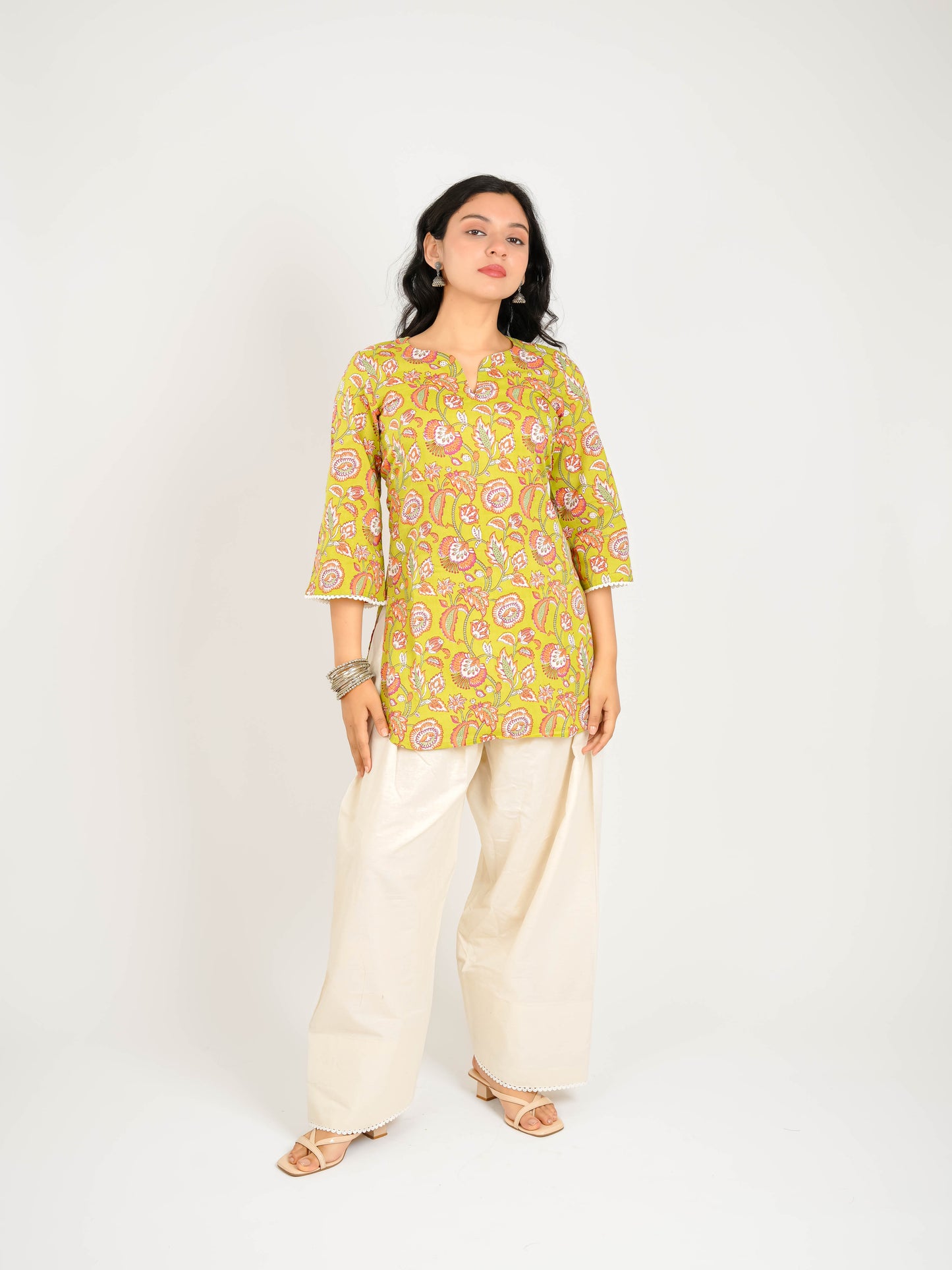 MONOMEE KARUNA FARSHI SALWAR KURTA SET