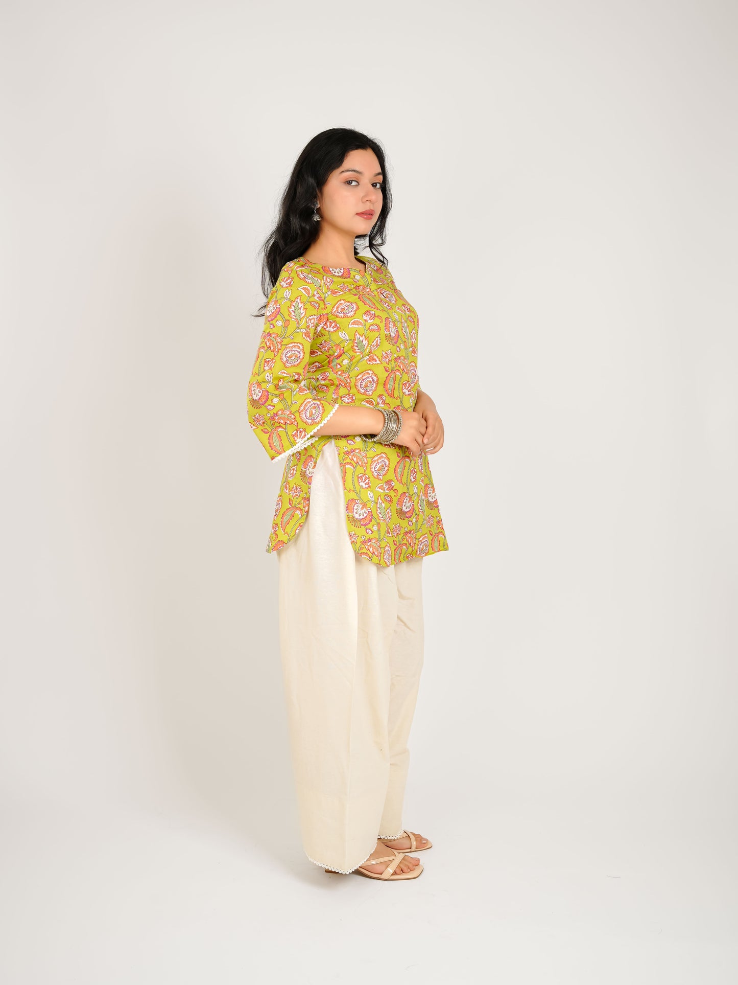 MONOMEE KARUNA FARSHI SALWAR KURTA SET