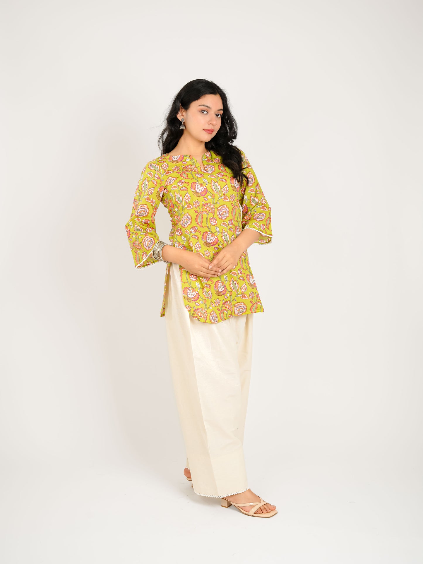 MONOMEE KARUNA FARSHI SALWAR KURTA SET