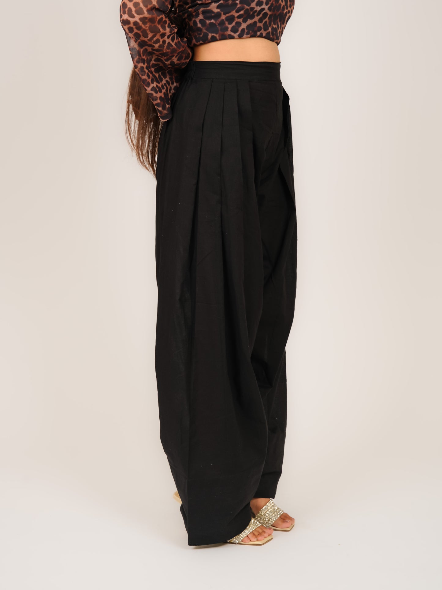 MONOMEE BLACK FARSHI SALWAR
