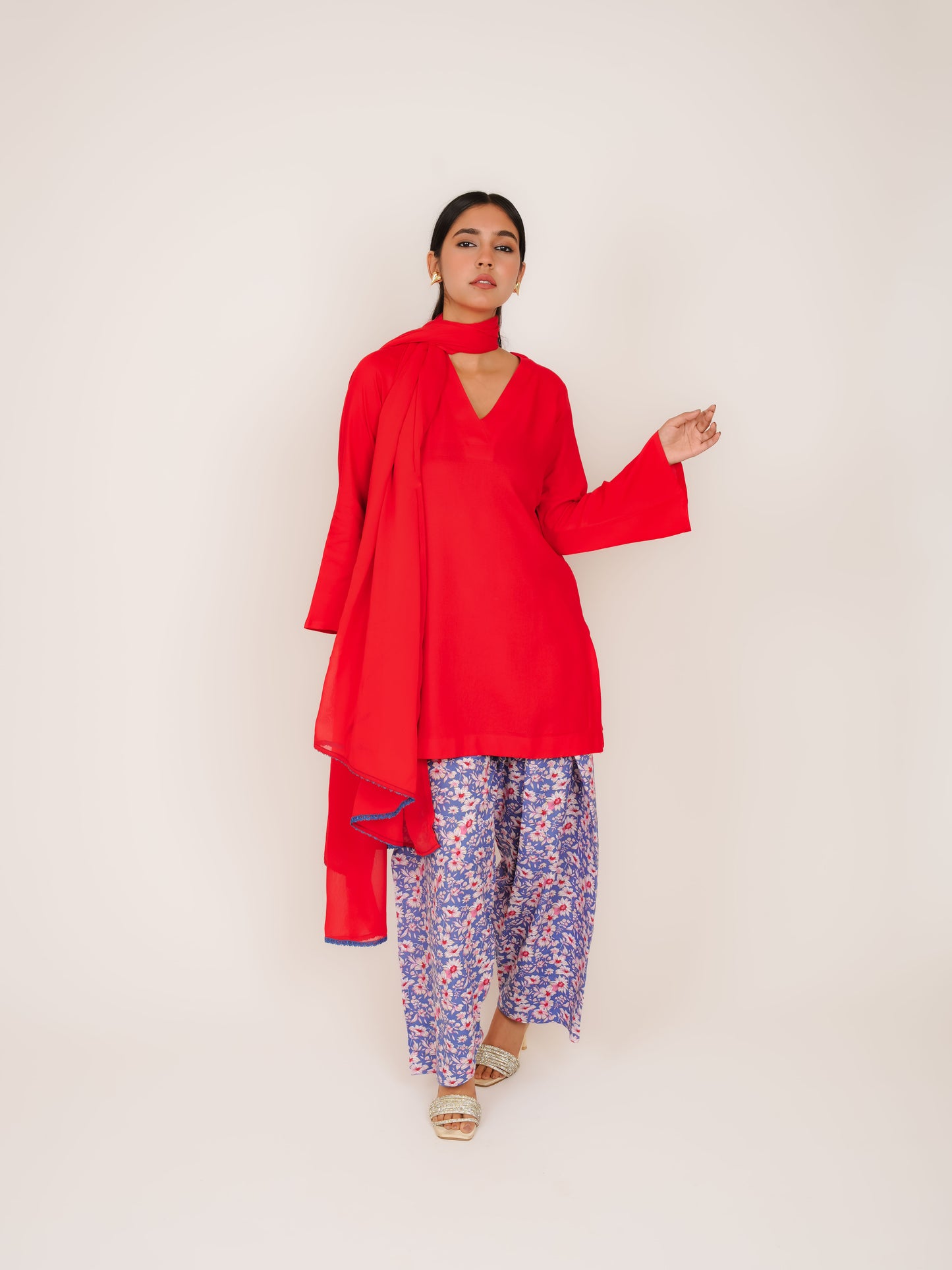 AMAIRA RED FARSHI SALWAR SUIT SET WITH DUPATTA