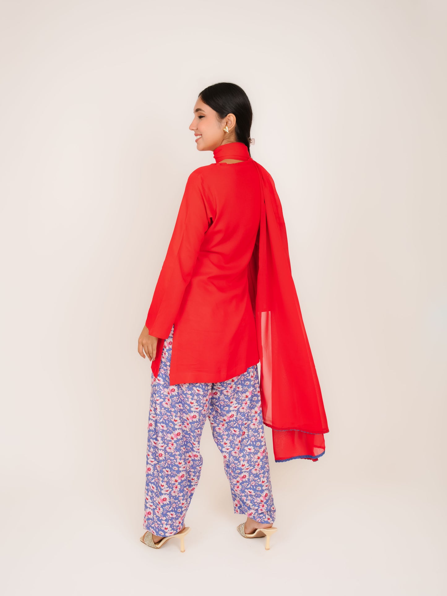 AMAIRA RED FARSHI SALWAR SUIT SET WITH DUPATTA