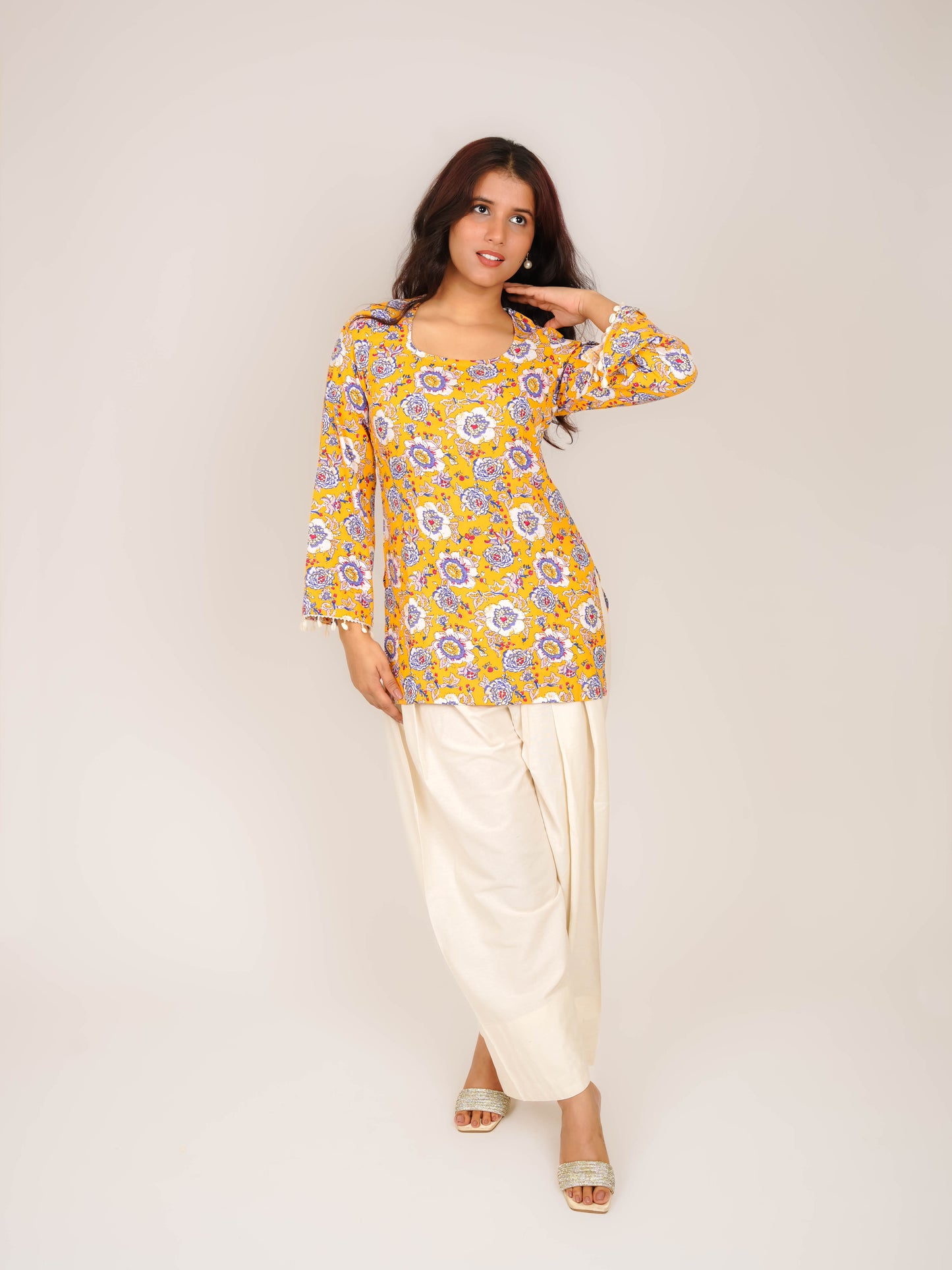 MONOMEE NAISHA YELLOW FLORAL BELL SLEEVE KURTI