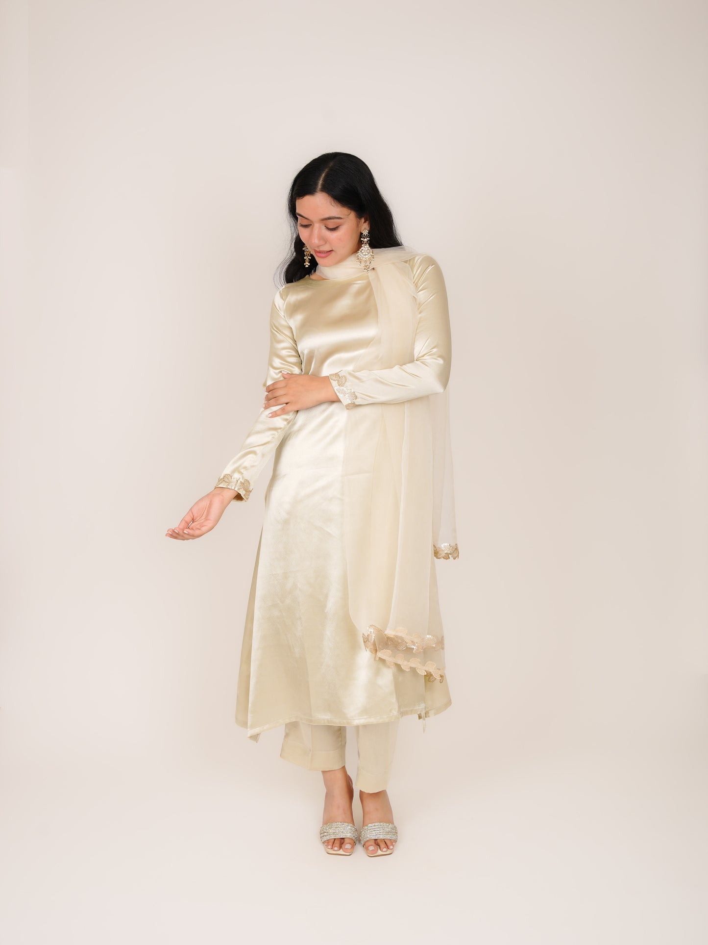 VIHANA OFF-WHITE SATIN A-LINE KURTA WITH TROUSERS & DUPATTA