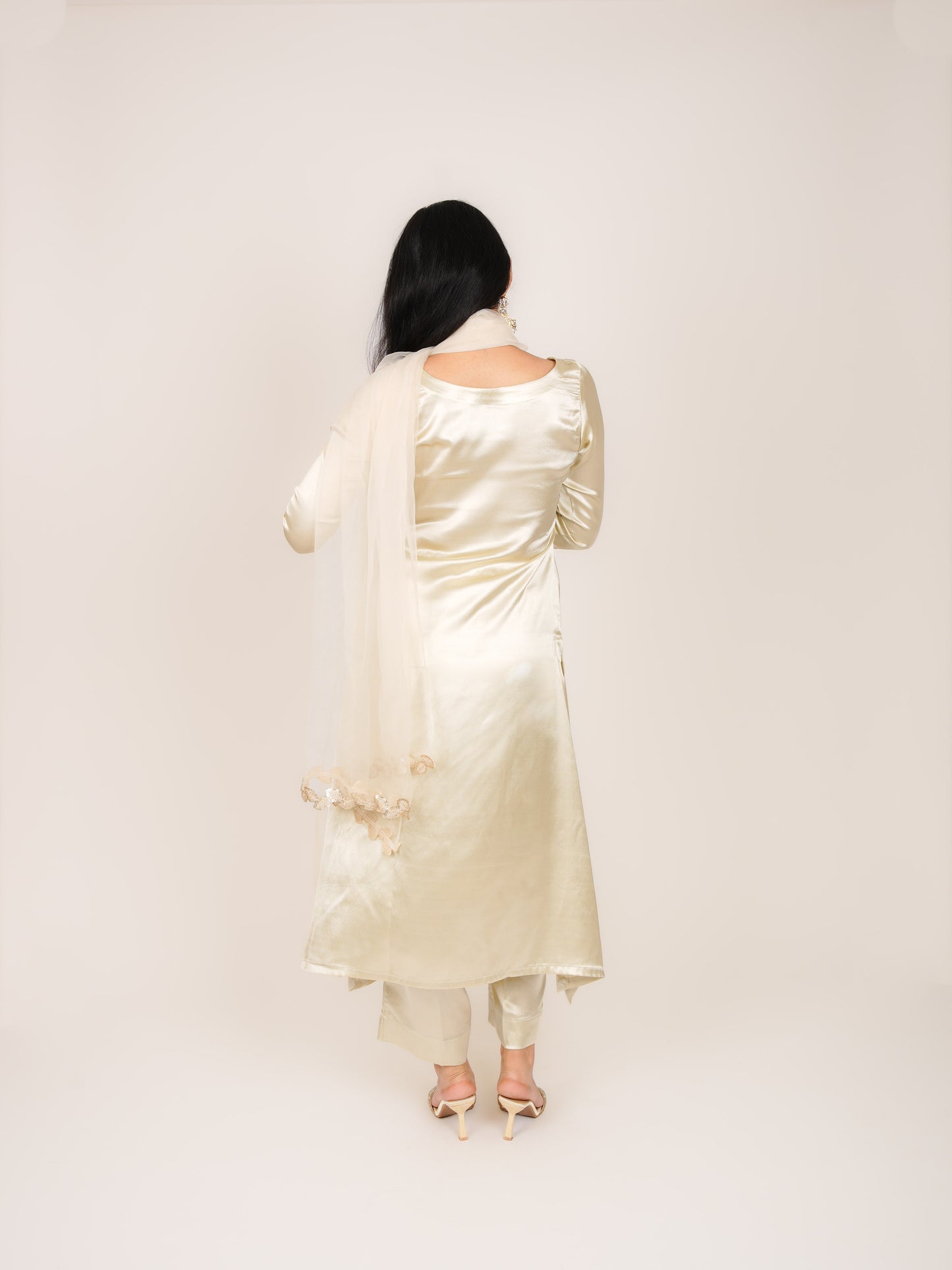 VIHANA OFF-WHITE SATIN A-LINE KURTA WITH TROUSERS & DUPATTA