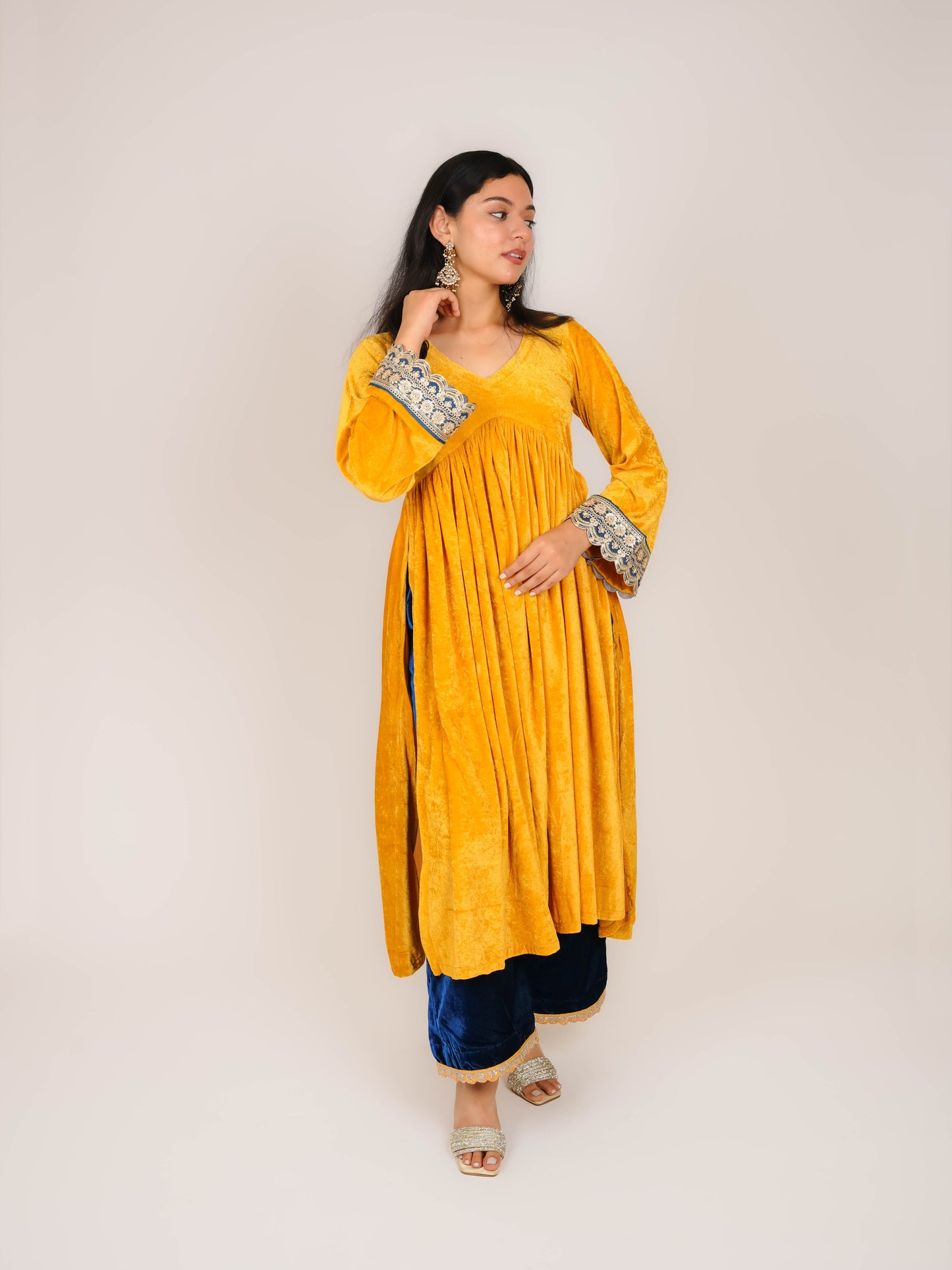 NEYARA V-NECK BELL SLEEVE NAYRA CUT VELVET KURTA WITH PALAZZOS