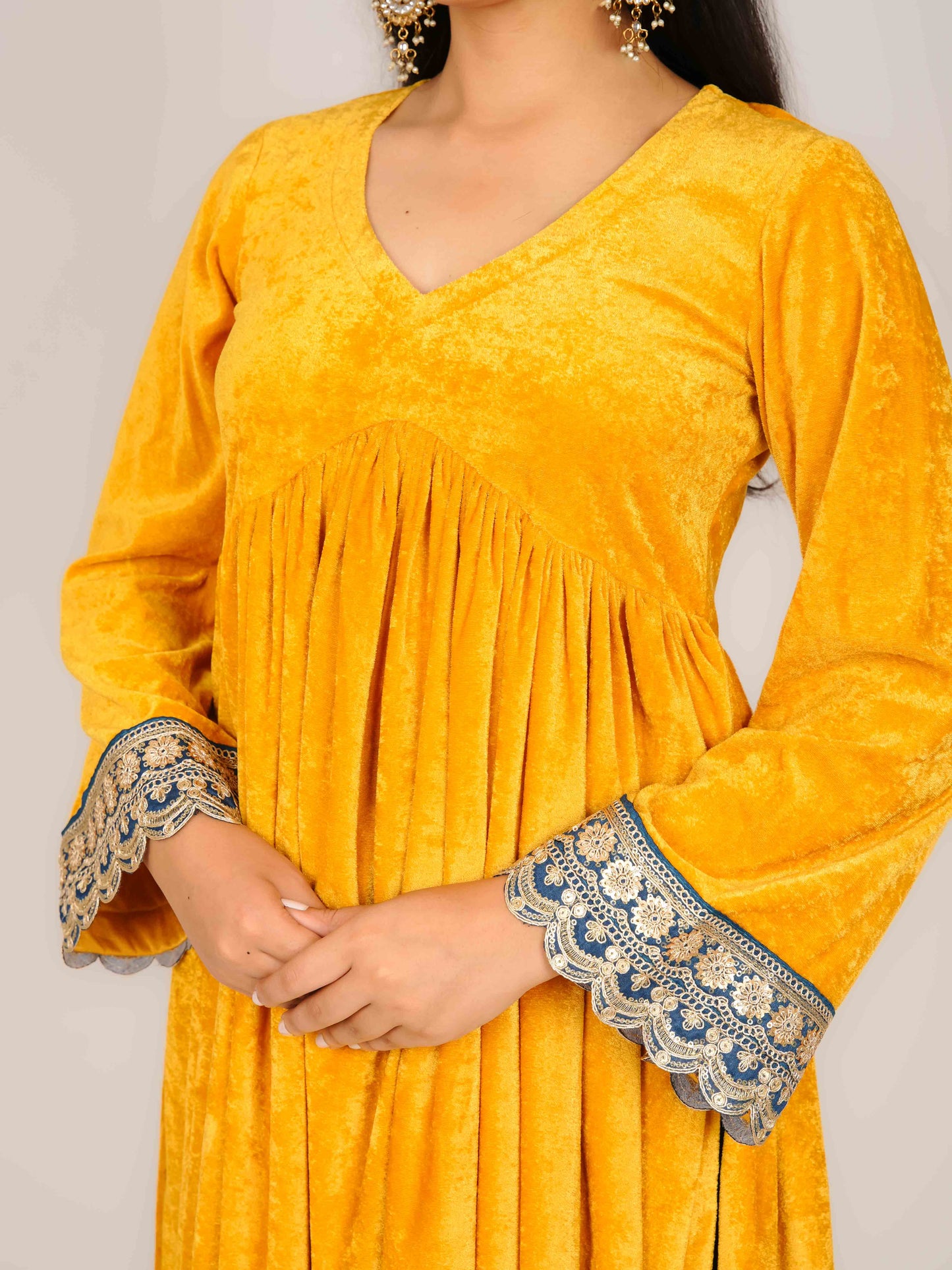 NEYARA V-NECK BELL SLEEVE NAYRA CUT VELVET KURTA WITH PALAZZOS