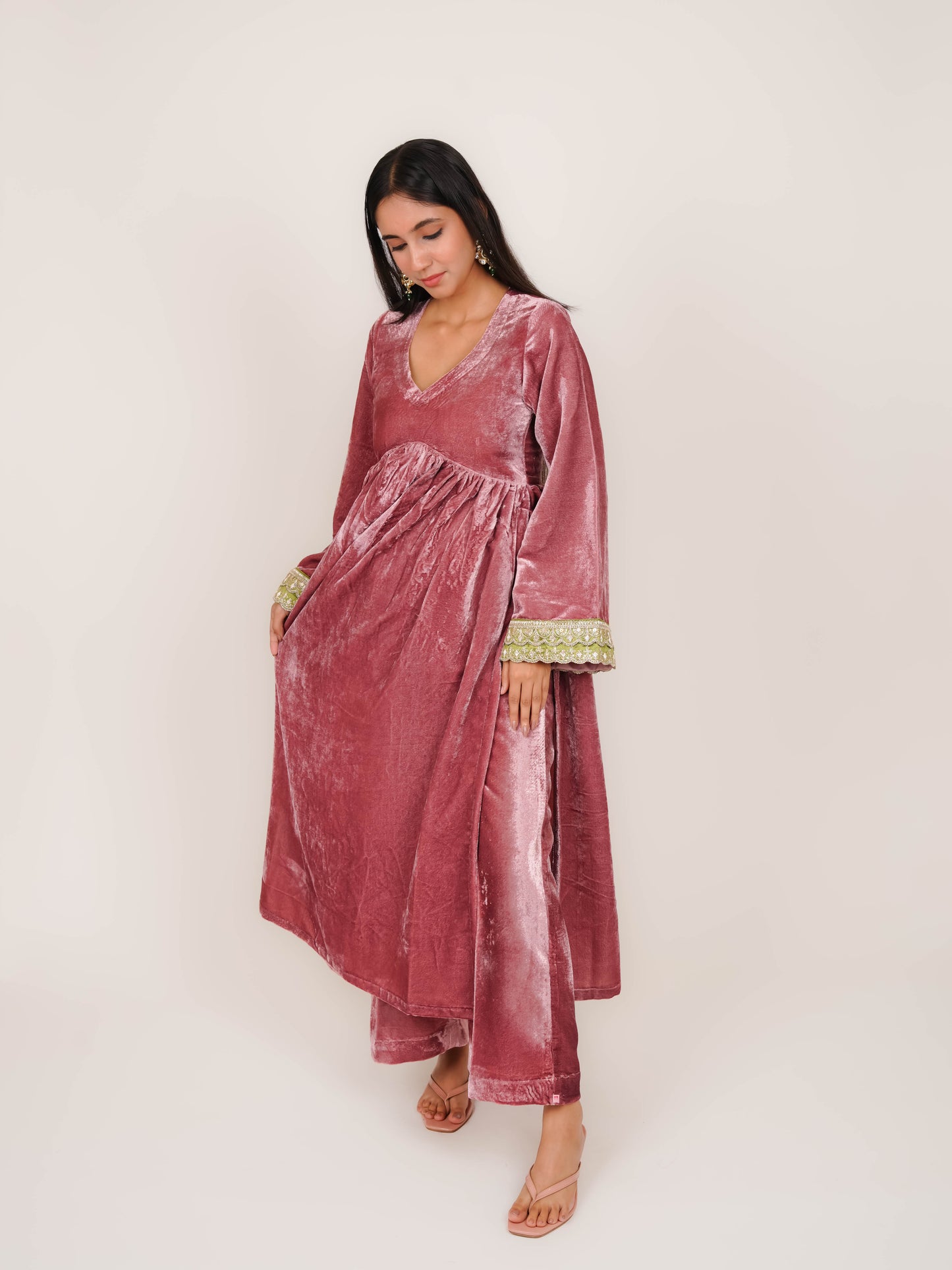 ISHANI MAUVE V-NECK BELL SLEEVE NAYRA CUT VELVET KURTA WITH PALAZZOS