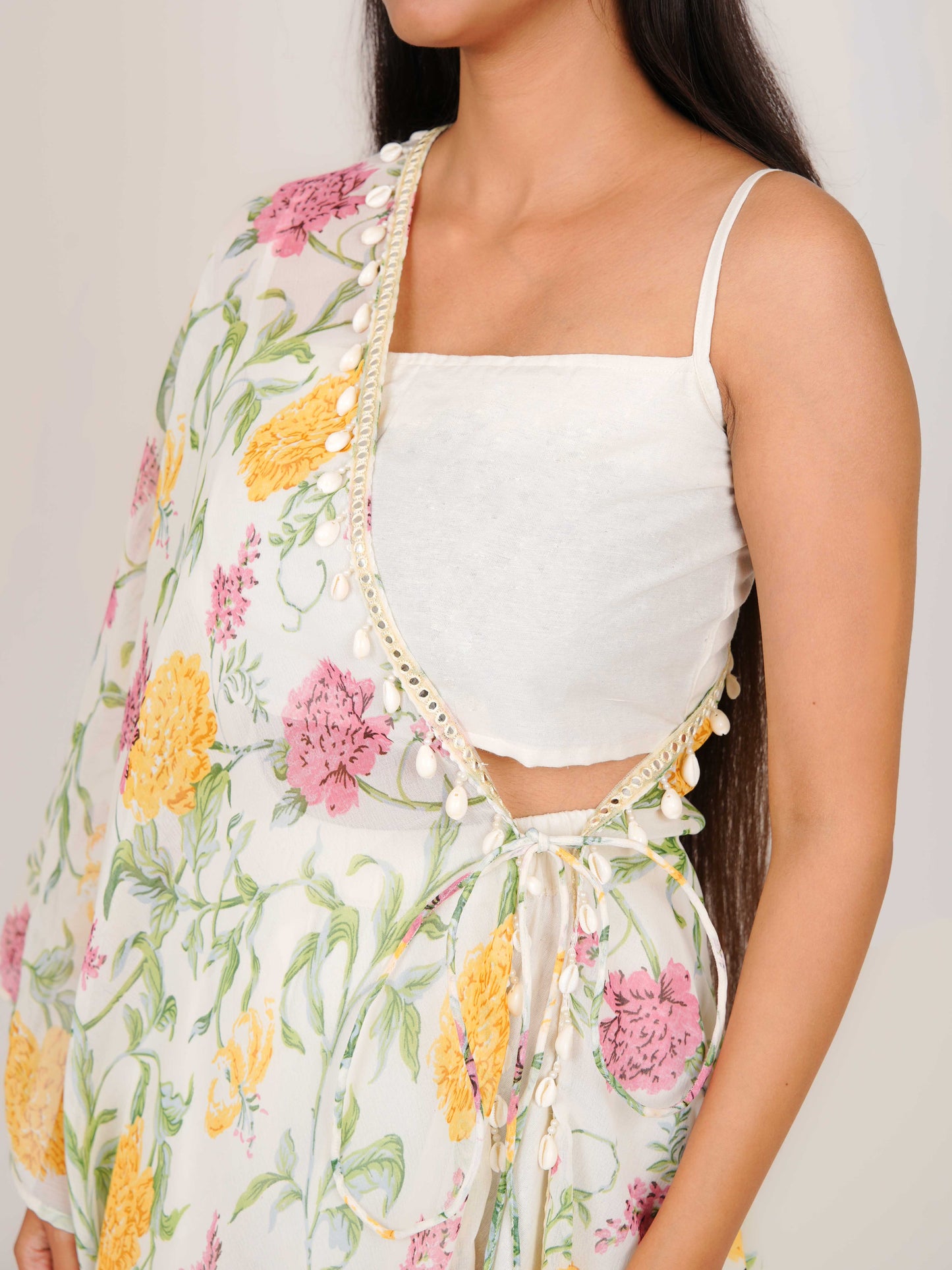 TANIRA OFF-WHITE FLORAL CO-ORD CROP TOP & CAPE WITH PALAZZO SET