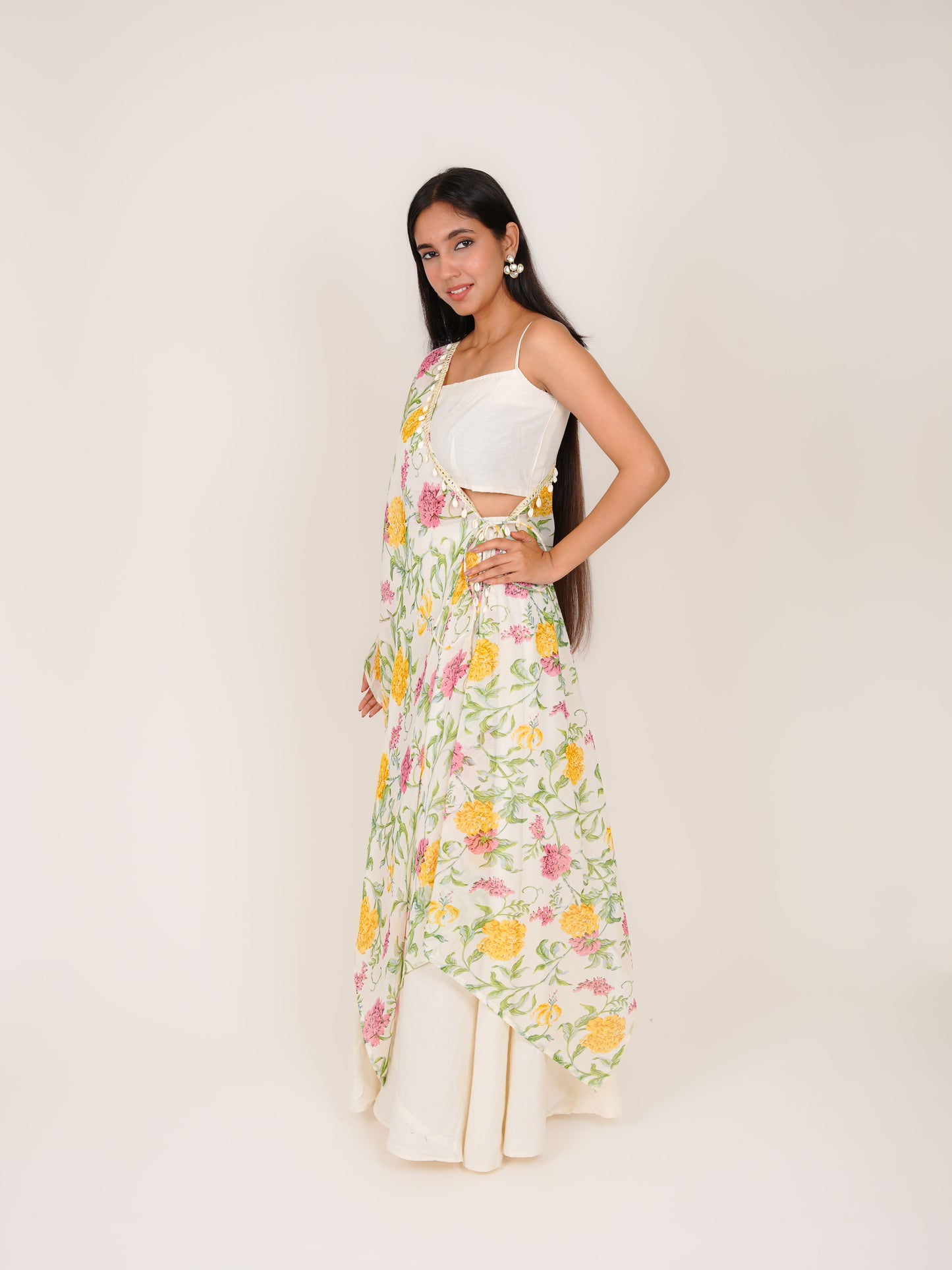 TANIRA OFF-WHITE FLORAL CO-ORD CROP TOP & CAPE WITH PALAZZO SET