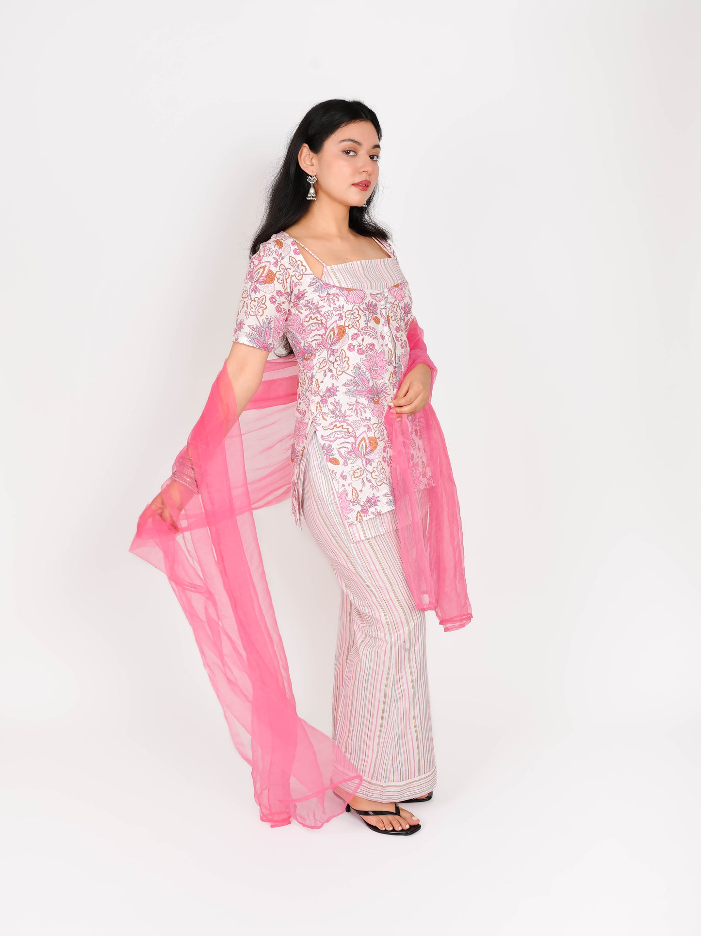 MONOMEE AIRA PURE COTTON SHORT KURTI WITH PALAZZOS, JACKET & DUPATTA