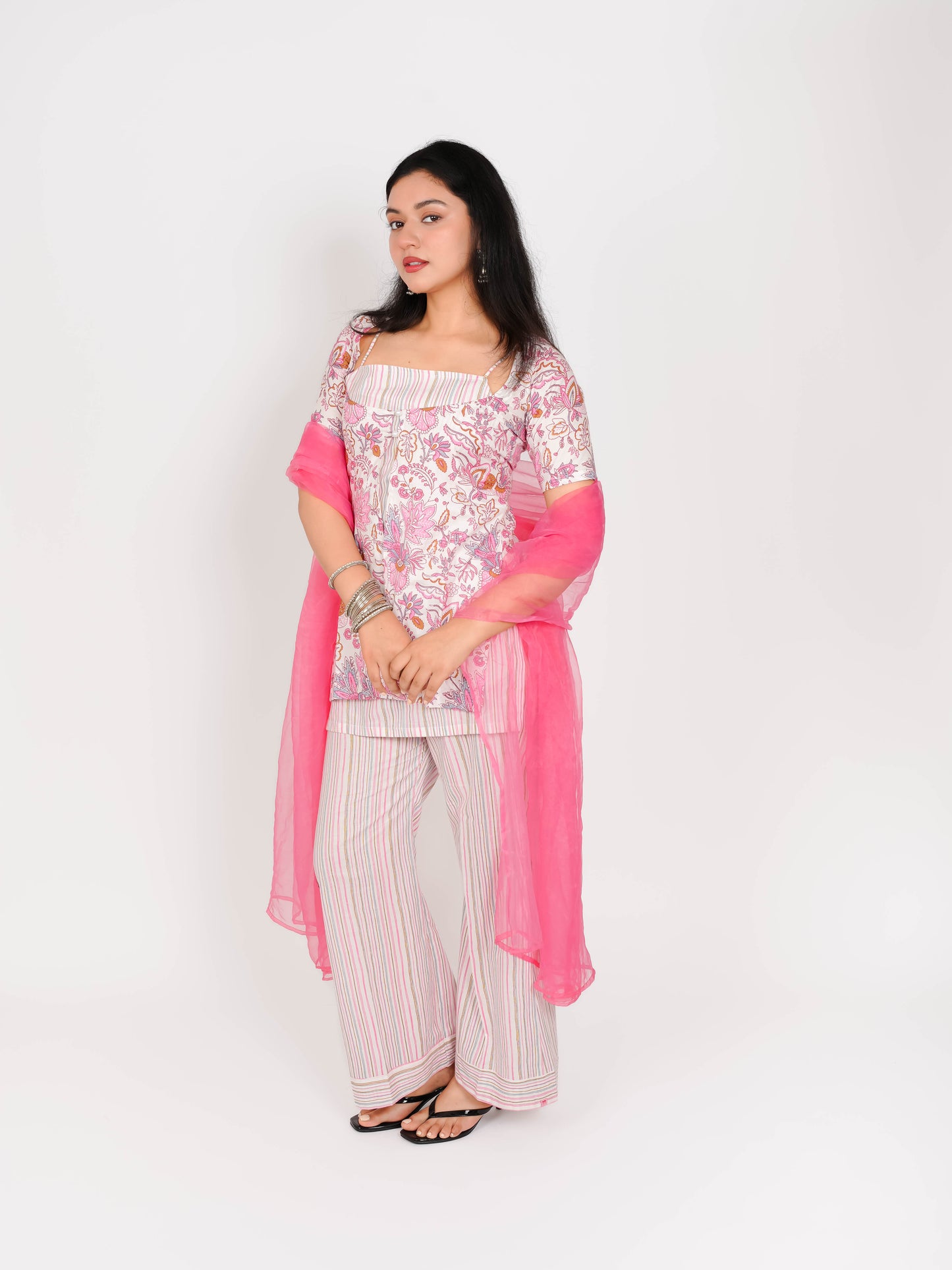 MONOMEE AIRA PURE COTTON SHORT KURTI WITH PALAZZOS, JACKET & DUPATTA
