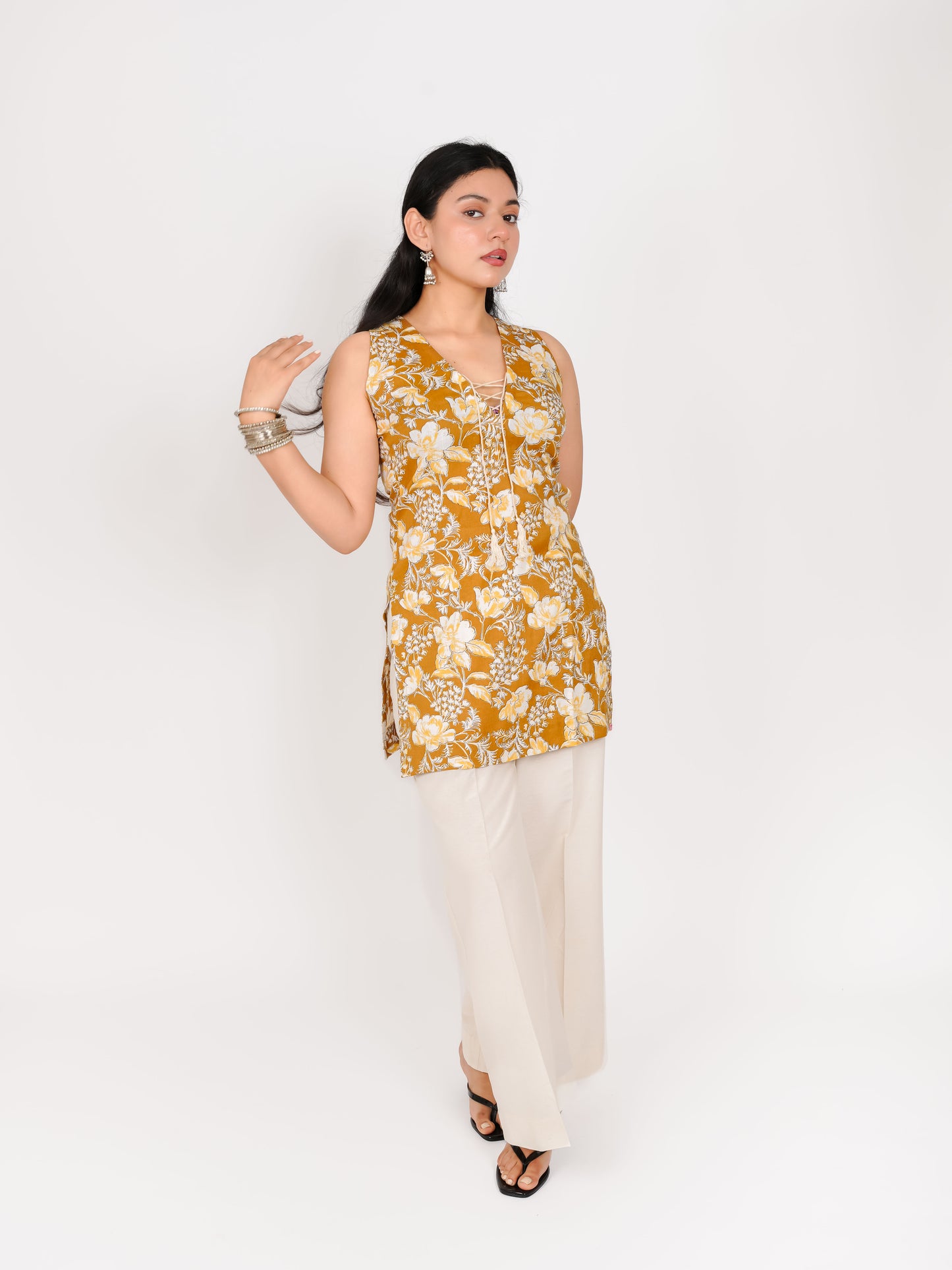 MONOMEE OSHAVI DORI NECK KURTA SET WITH PALAZZO