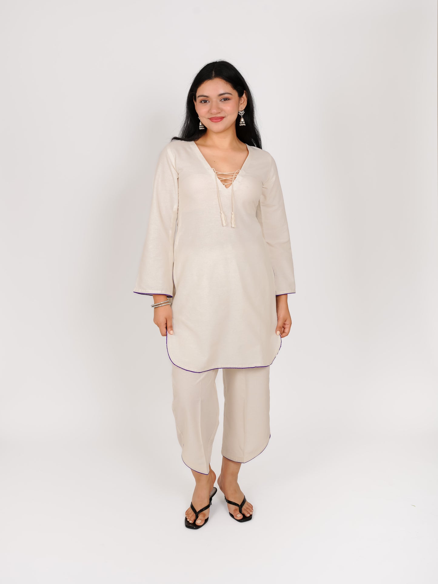 MONOMEE REVA OFF-WHITE NECK DORI KURTA SET