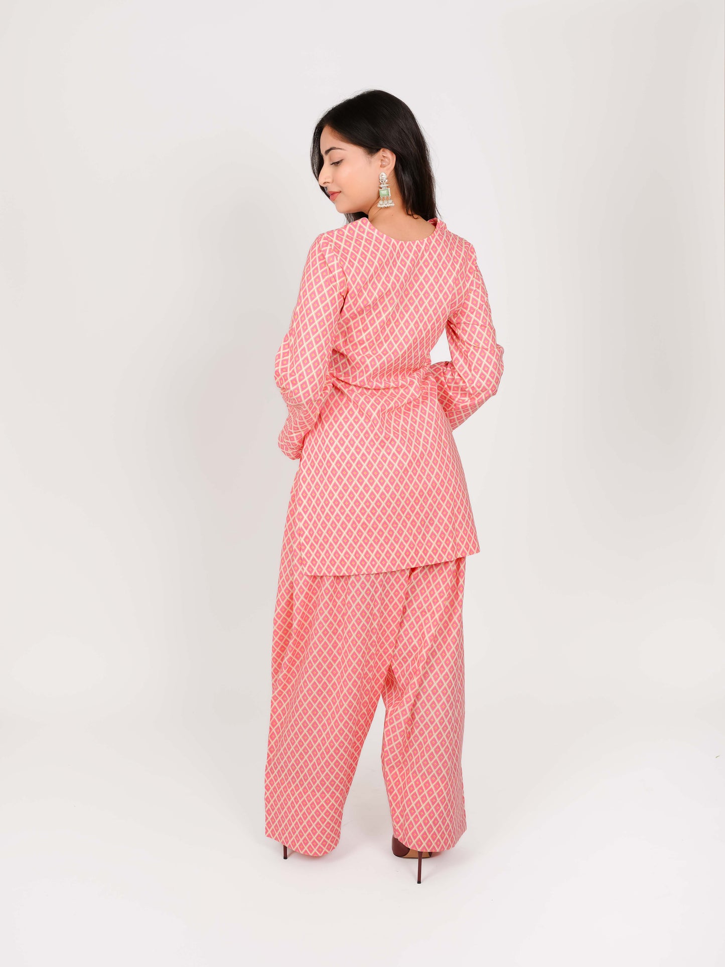 MONOMEE IRYA PINK DORI FARSHI SALWAR SET