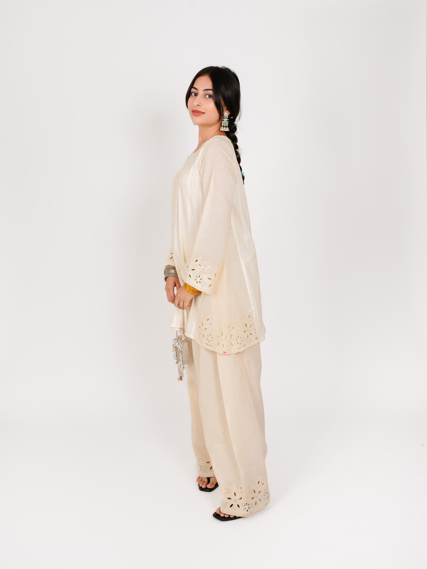INAYA OFF-WHITE SCHIFFLI FARSHI SALWAR SET